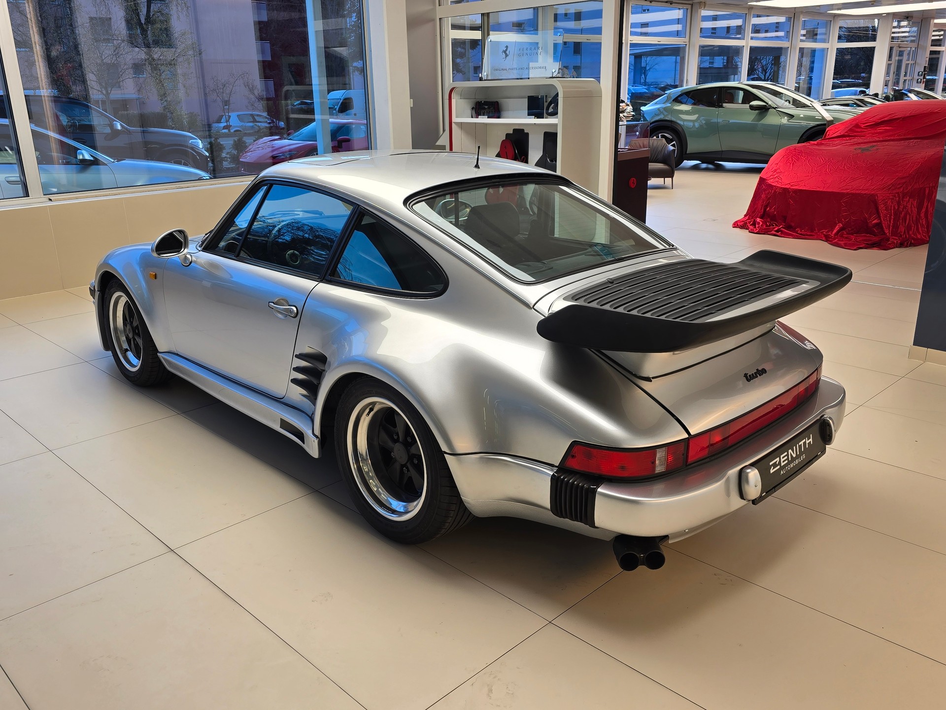 PORSCHE 911 Turbo 3.3 RINSPEED-image-6