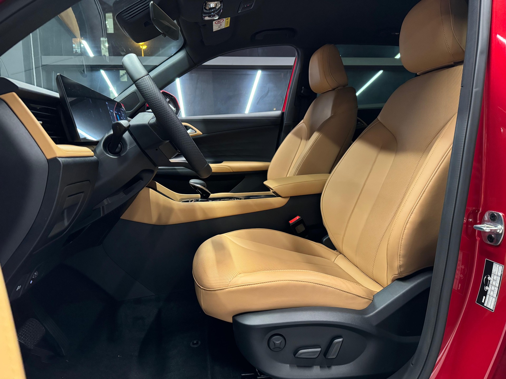 MG HS 1.5 T Luxury Automat-image-11