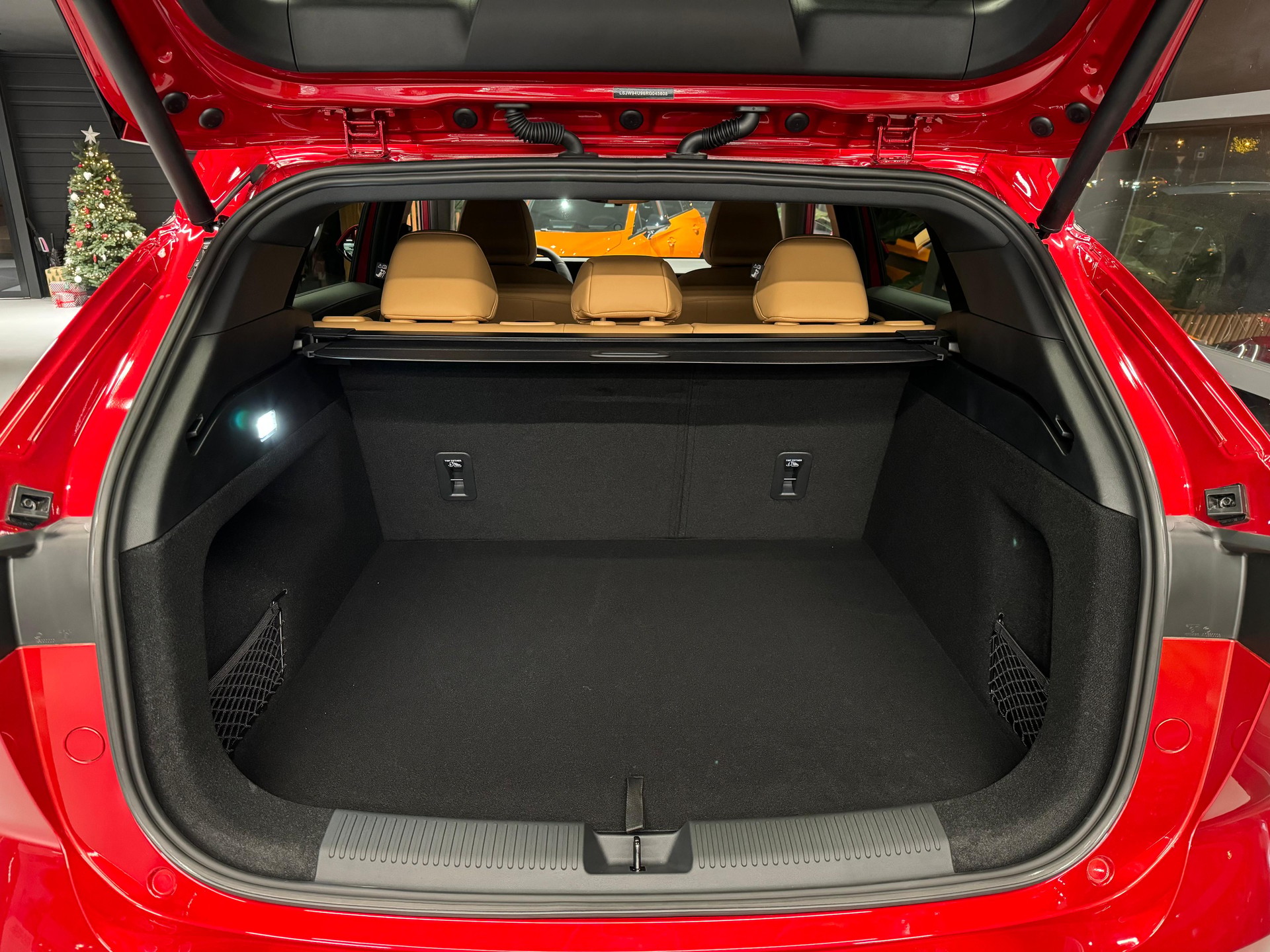MG HS 1.5 T Luxury Automat-image-6