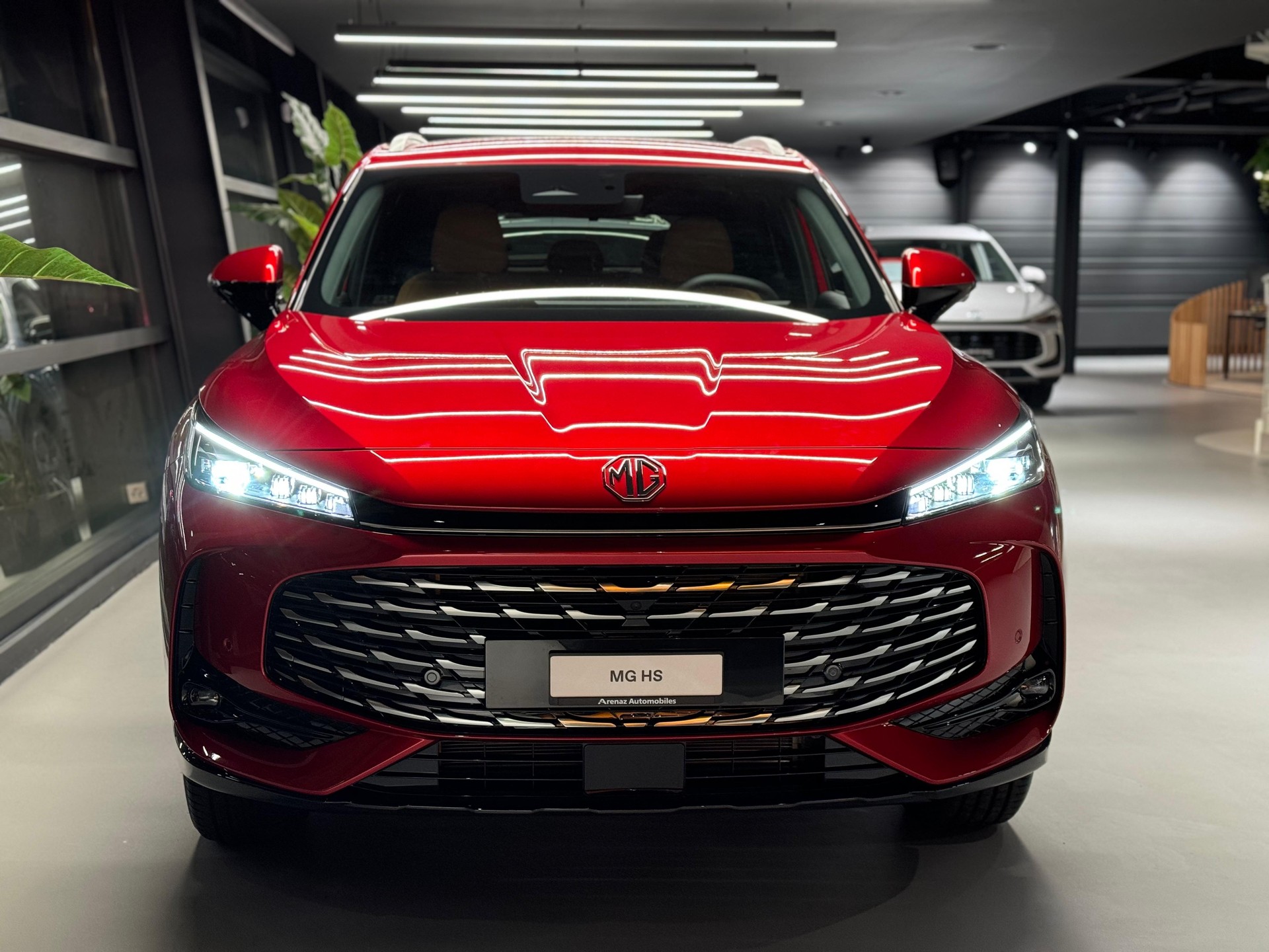 MG HS 1.5 T Luxury Automat-showroom-element-1