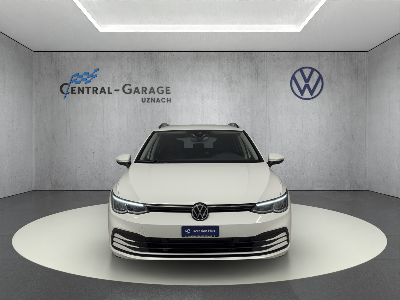 VW Golf Variant 2.0 TDI Life DSG-image-1
