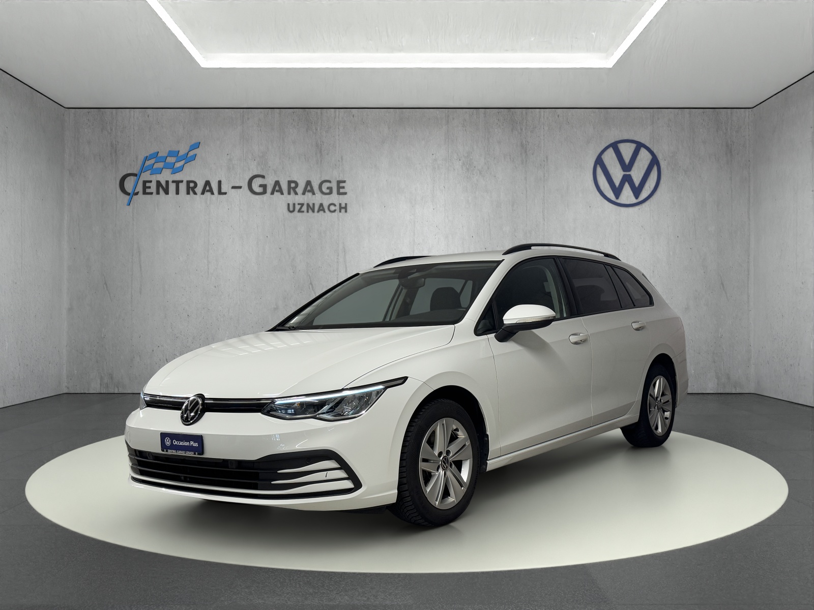 VW Golf Variant 2.0 TDI Life DSG-image-0