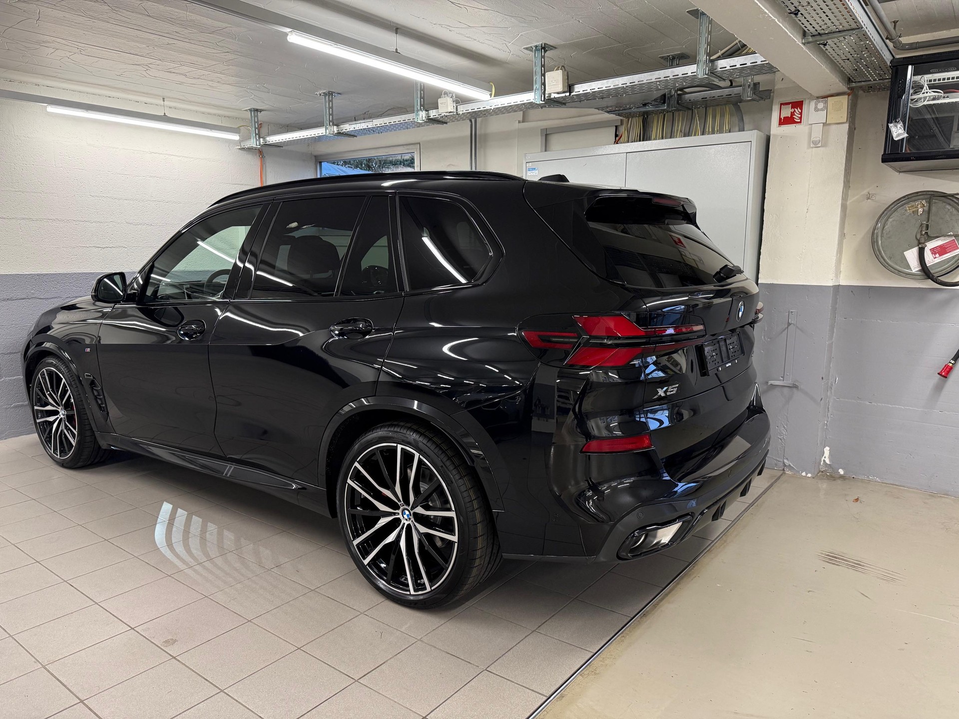 BMW X5 40d xDrive SAG-image-1