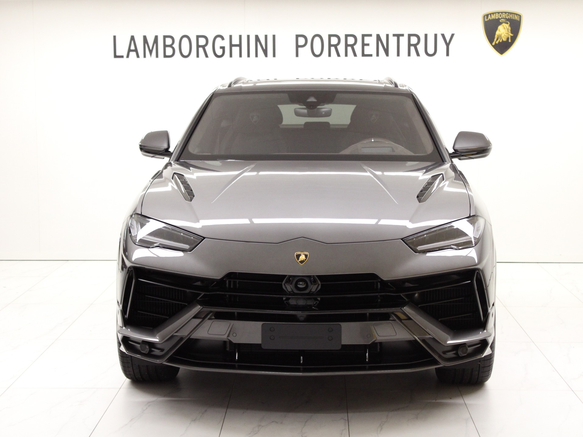 LAMBORGHINI Urus S-image-0