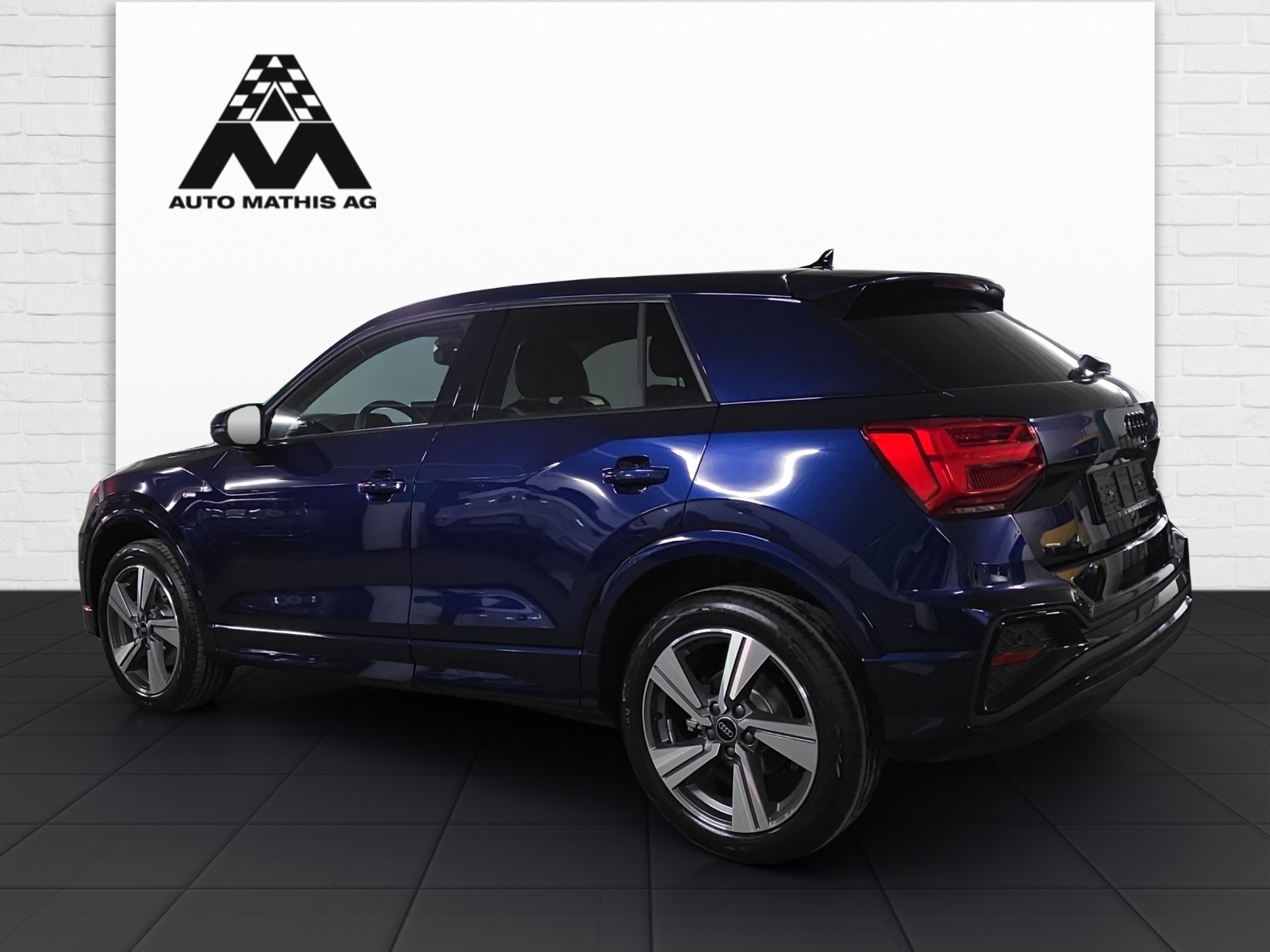 AUDI Q2 40 TFSI S line Attraction quattro S-tronic-image-3