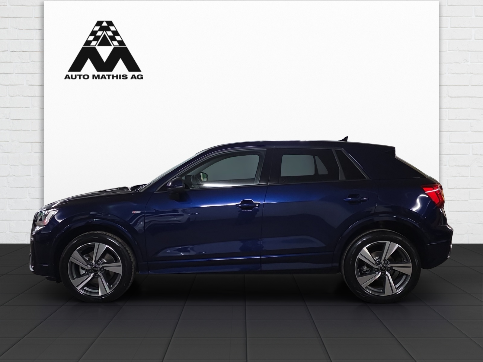 AUDI Q2 40 TFSI S line Attraction quattro S-tronic-image-2