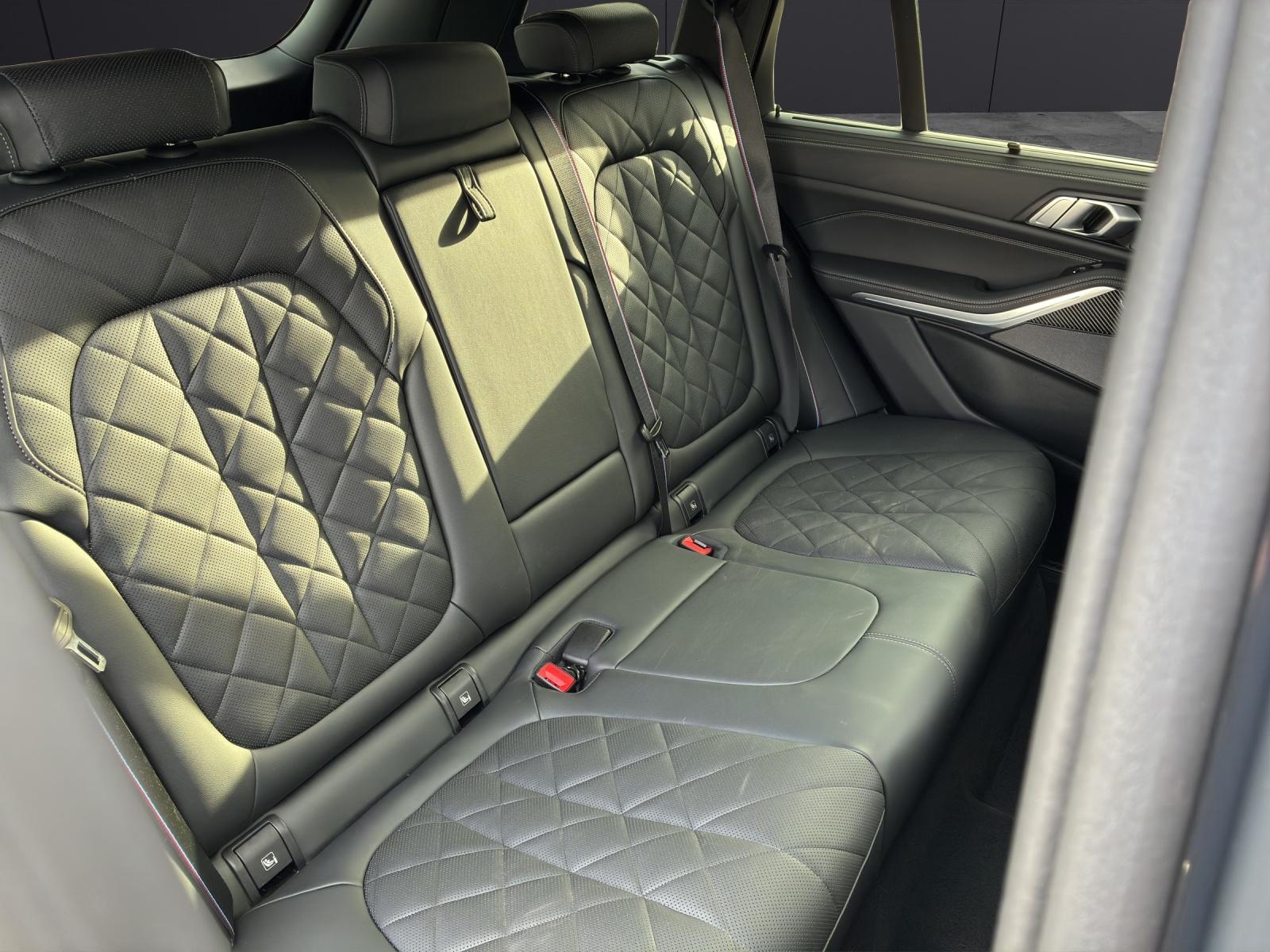BMW X5 50e xDrive M Sport Pro-image-11