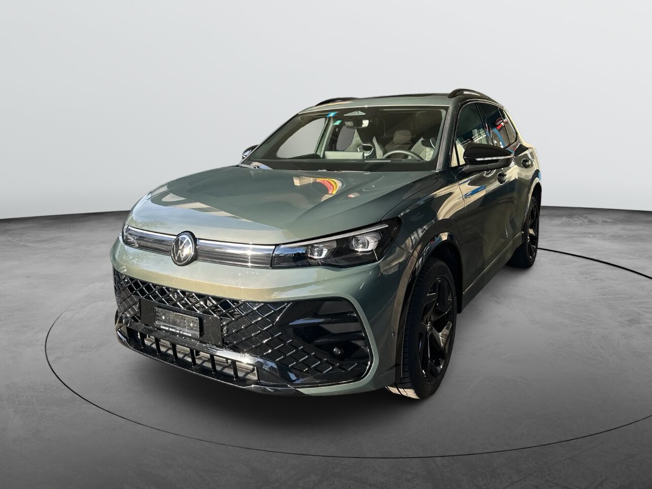 VW Tiguan 2.0 TDI SCR R-Line (SUV / GelÃ¤ndewagen)