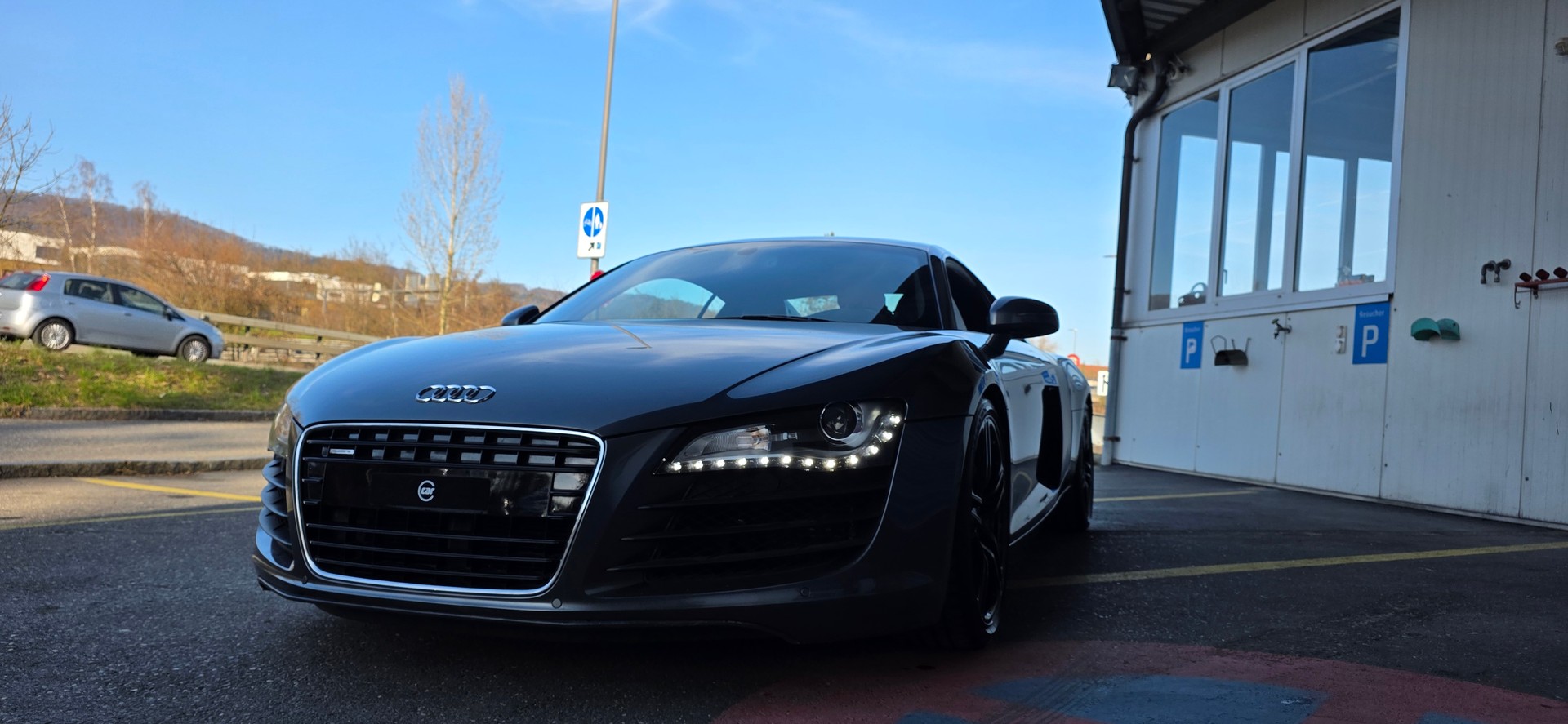 AUDI R8 Coupé 4.2-image-2