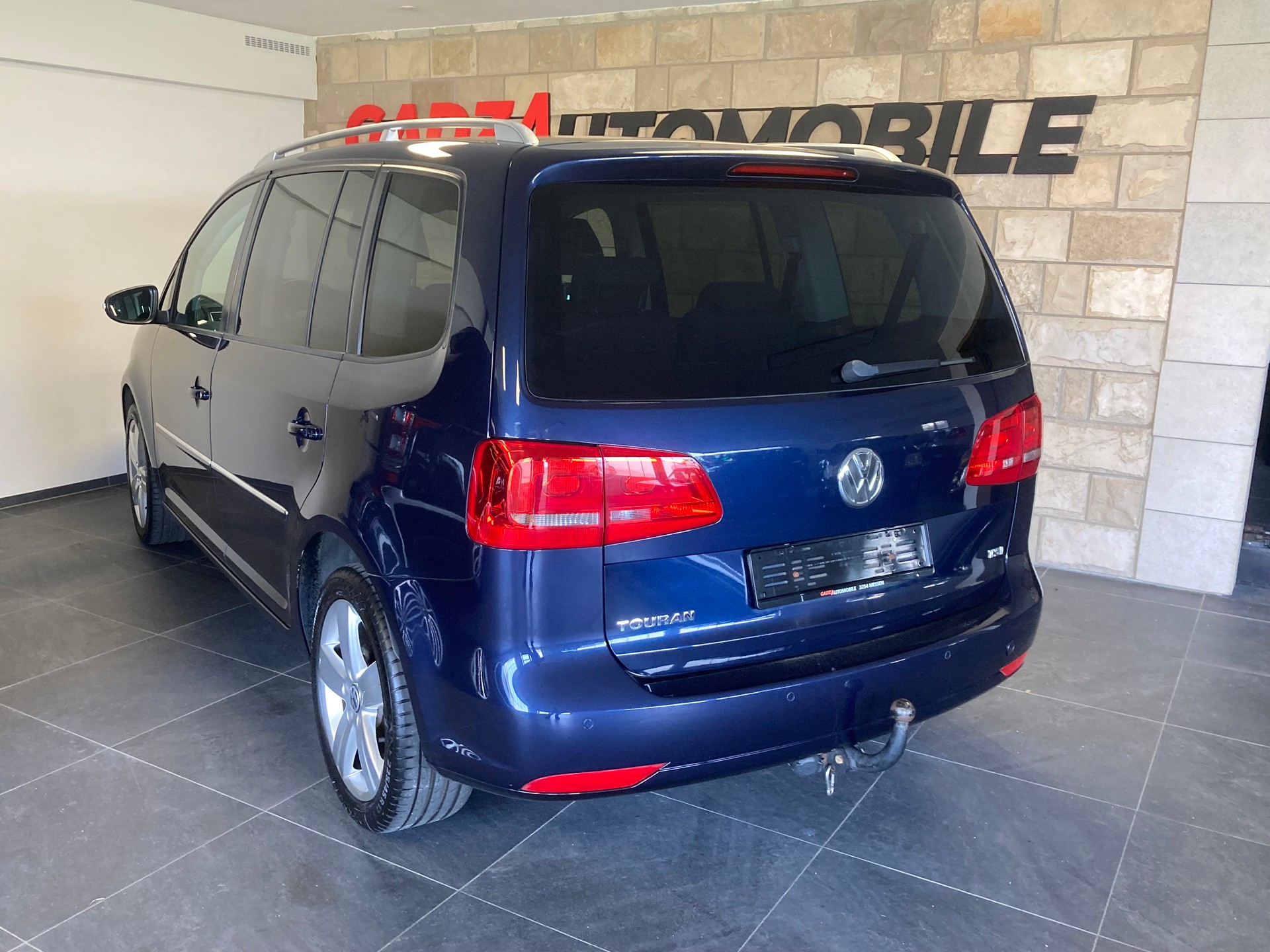 VW Touran 1.4 TSI Highline DSG-image-2