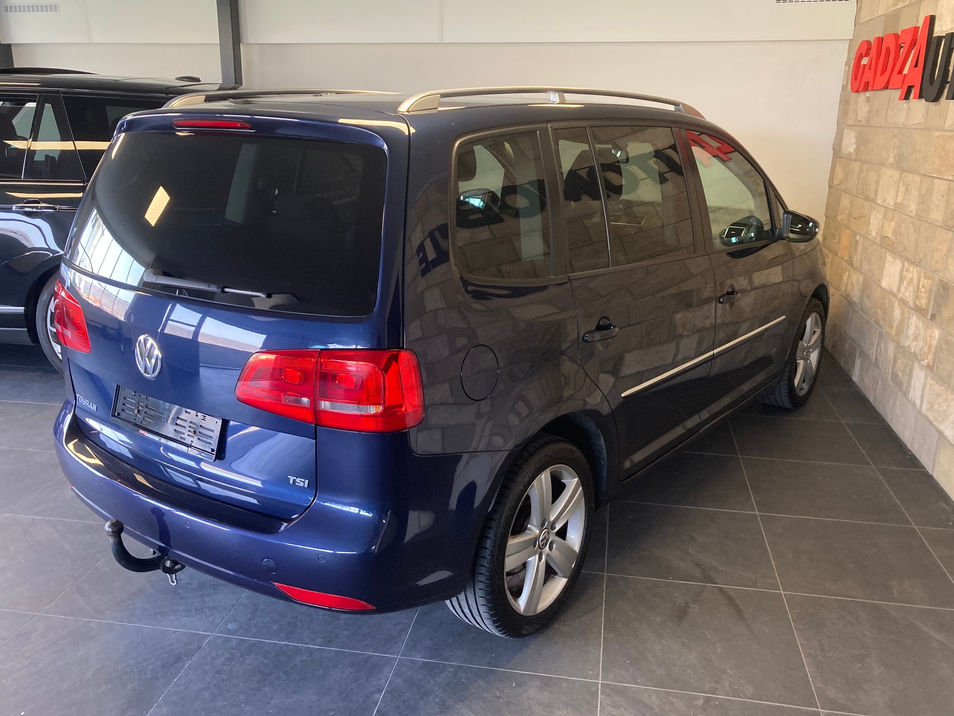 VW Touran 1.4 TSI Highline DSG-image-3