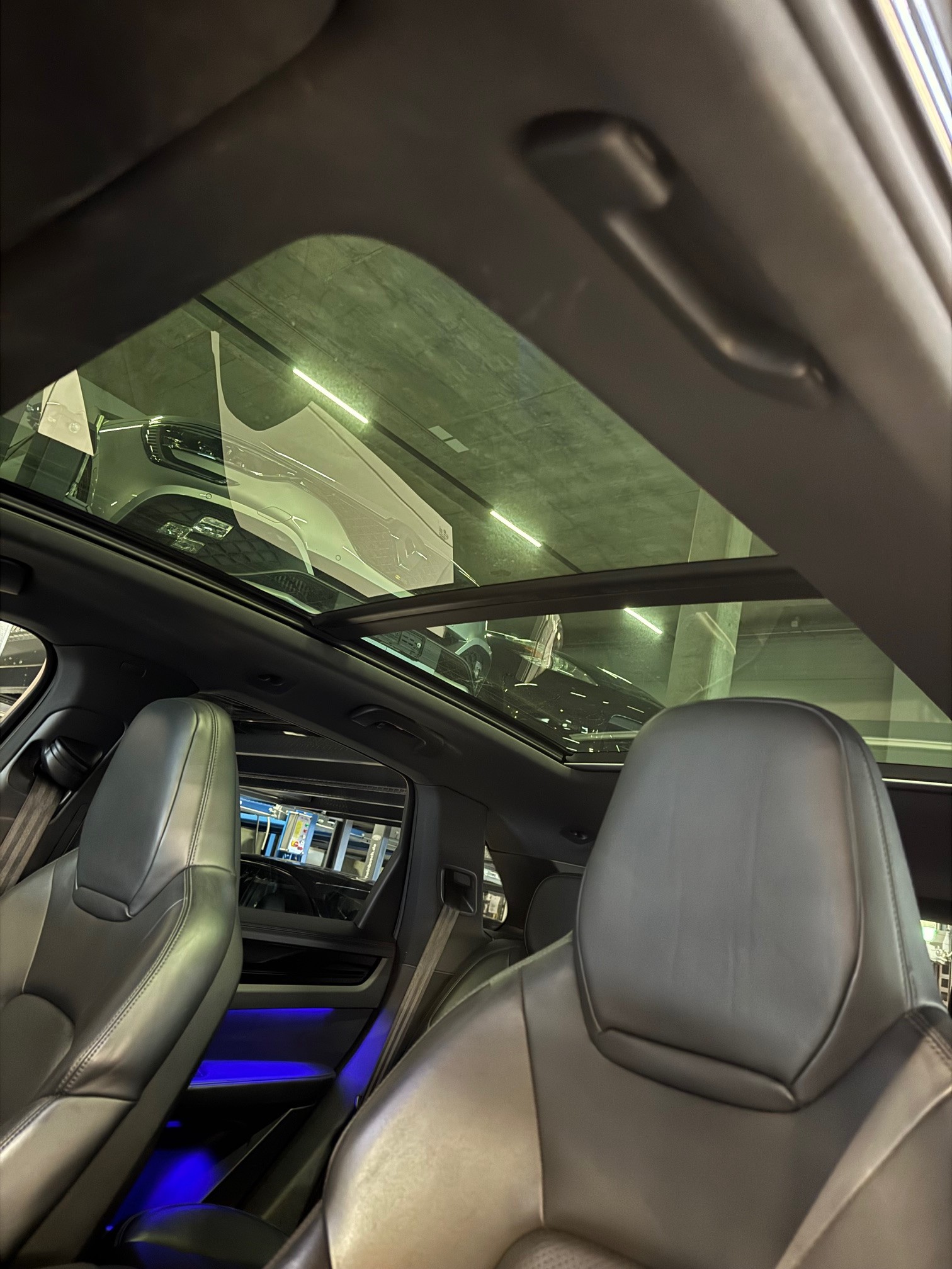 PORSCHE Cayenne E-Hybrid-image-11