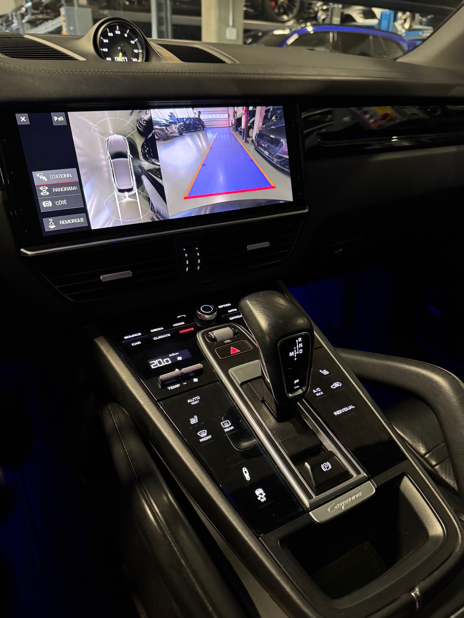 PORSCHE Cayenne E-Hybrid-image-10