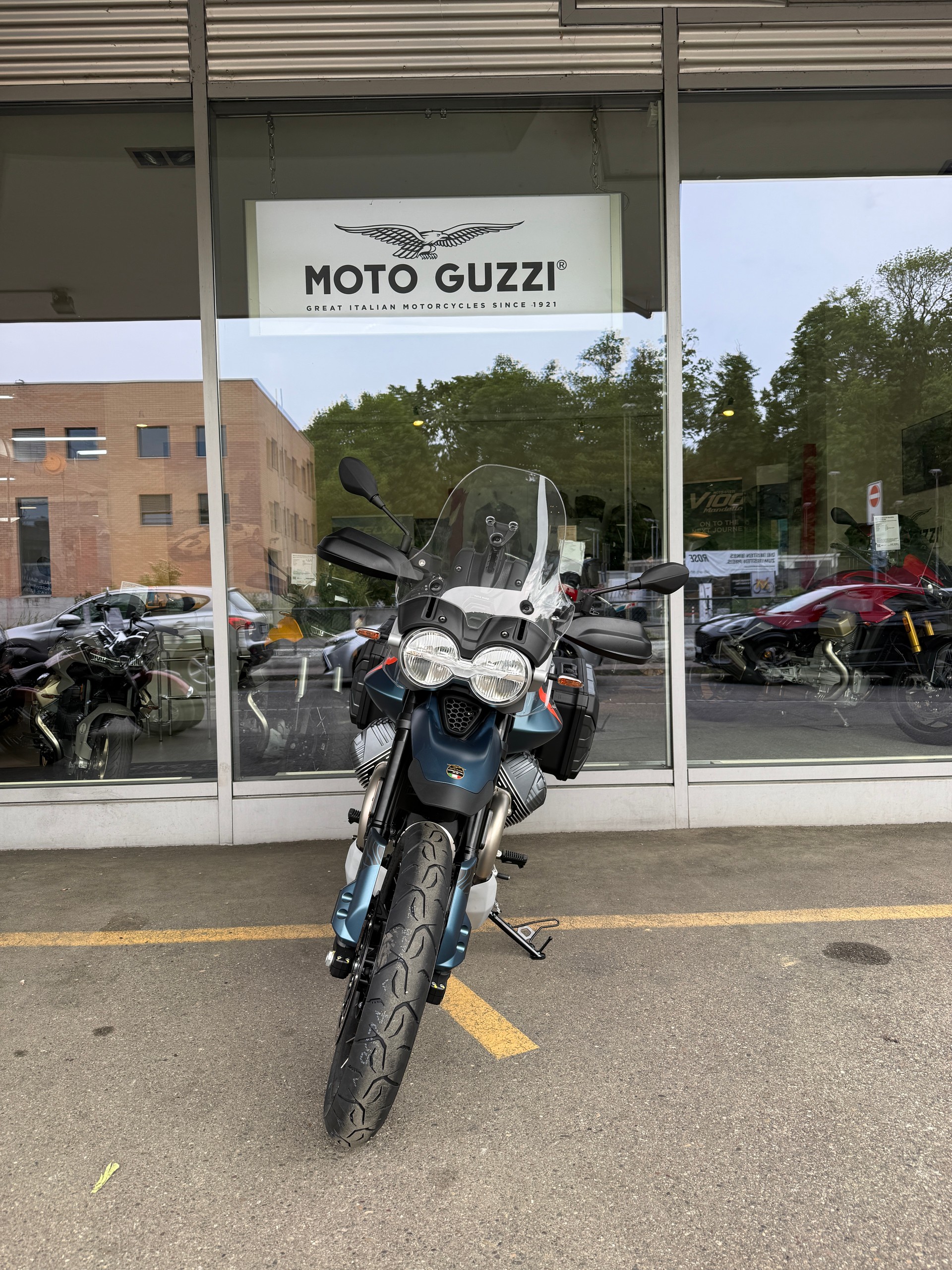 MOTO GUZZI V85 TT Travel E5+-image-5
