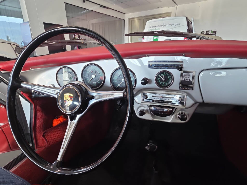 PORSCHE 356 SC-image-9