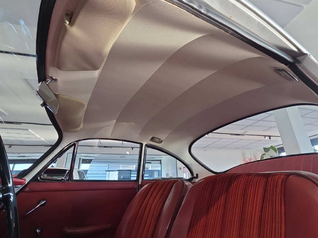 PORSCHE 356 SC-image-7