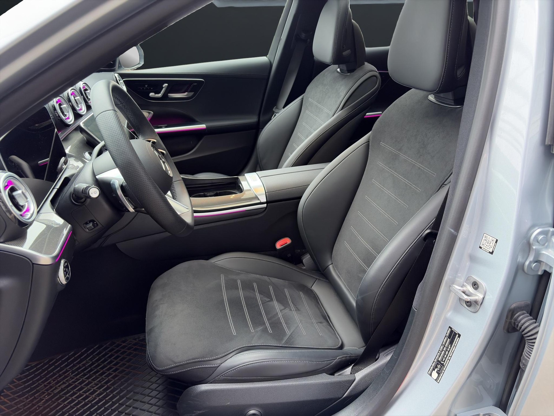 MERCEDES-BENZ C 220 d AMG Line 4matic Kombi-image-7
