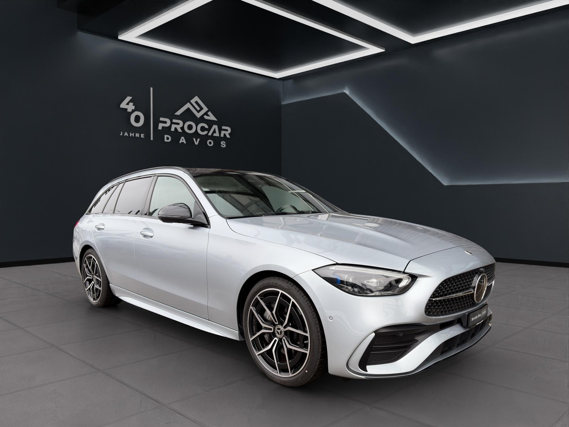 MERCEDES-BENZ C 220 d AMG Line 4matic Kombi-image-0