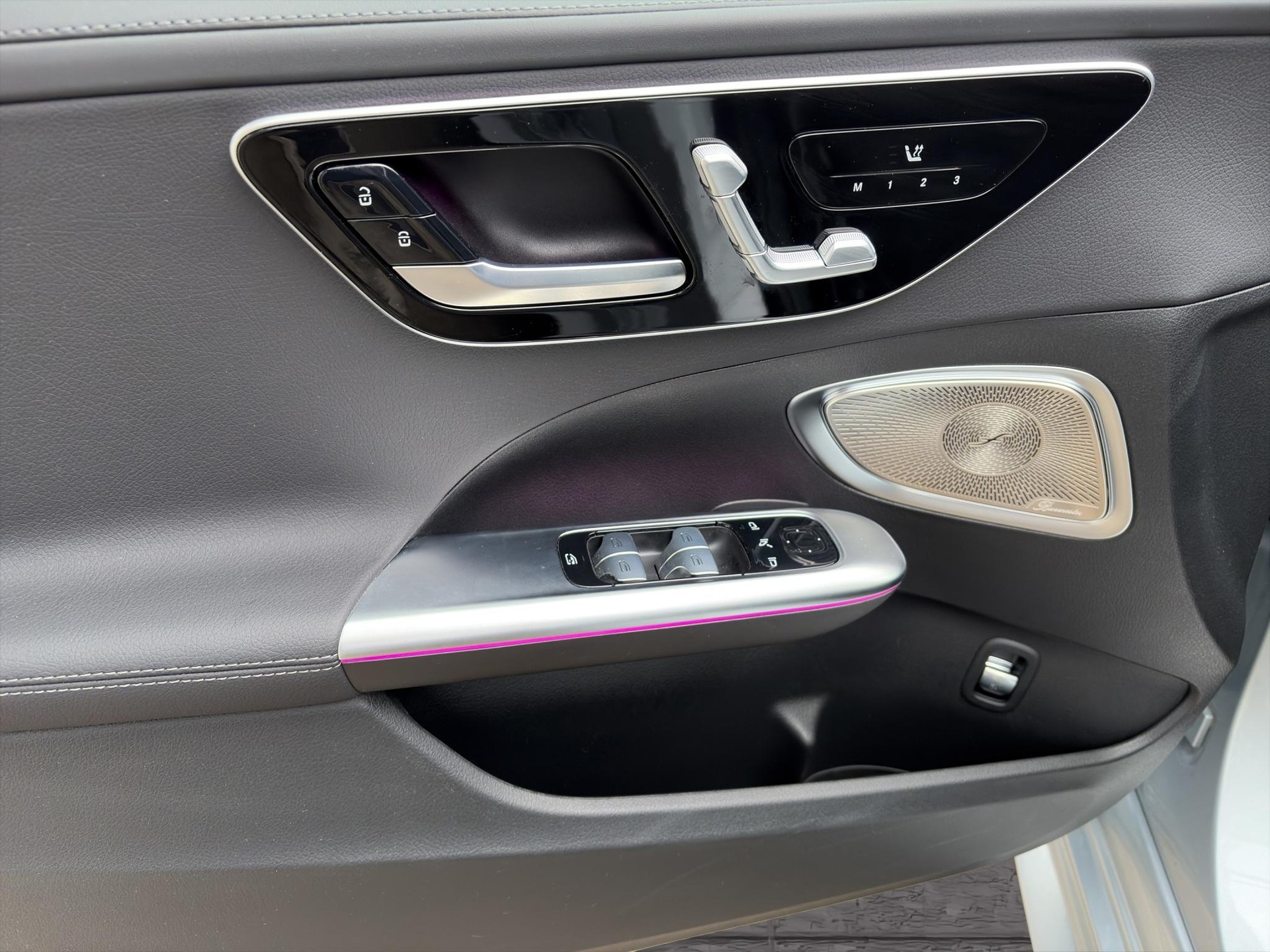 MERCEDES-BENZ C 220 d AMG Line 4matic Kombi-image-9