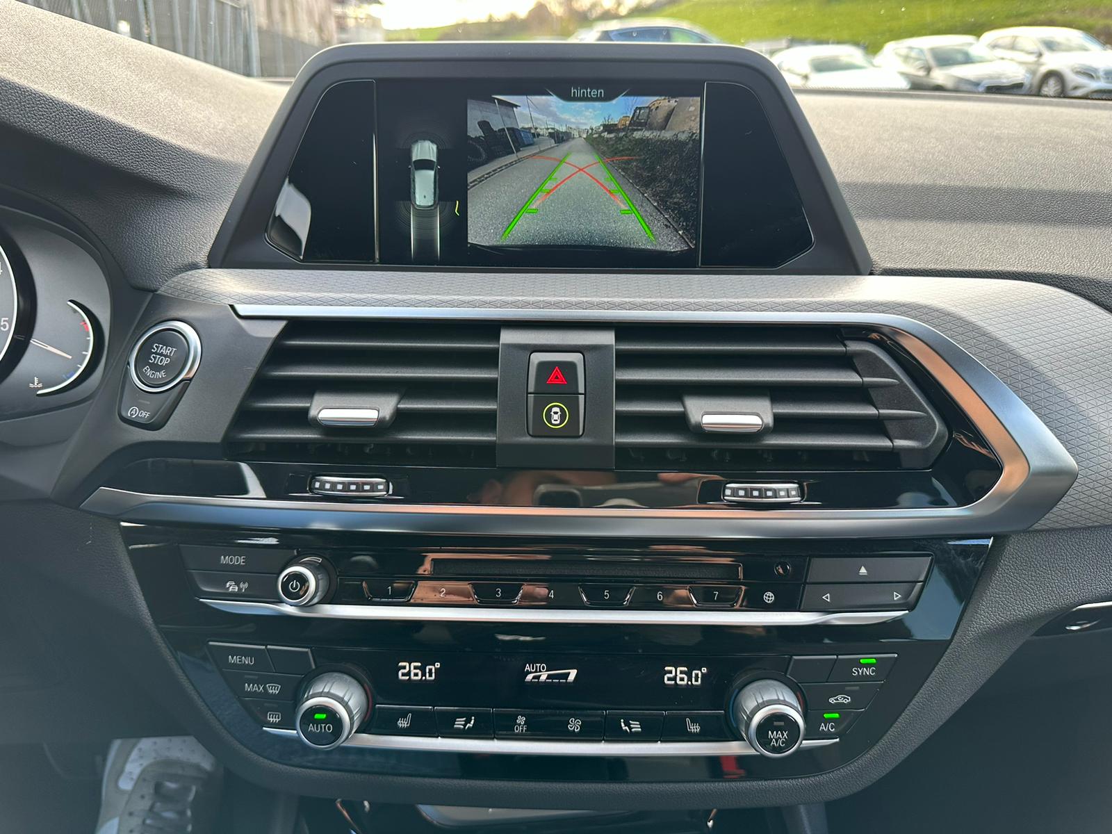 BMW X3 xDrive 20d Individual M Sport Steptronic-image-19