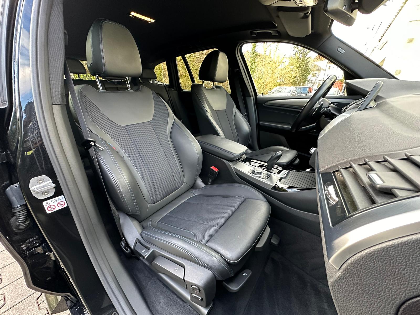 BMW X3 xDrive 20d Individual M Sport Steptronic-image-15