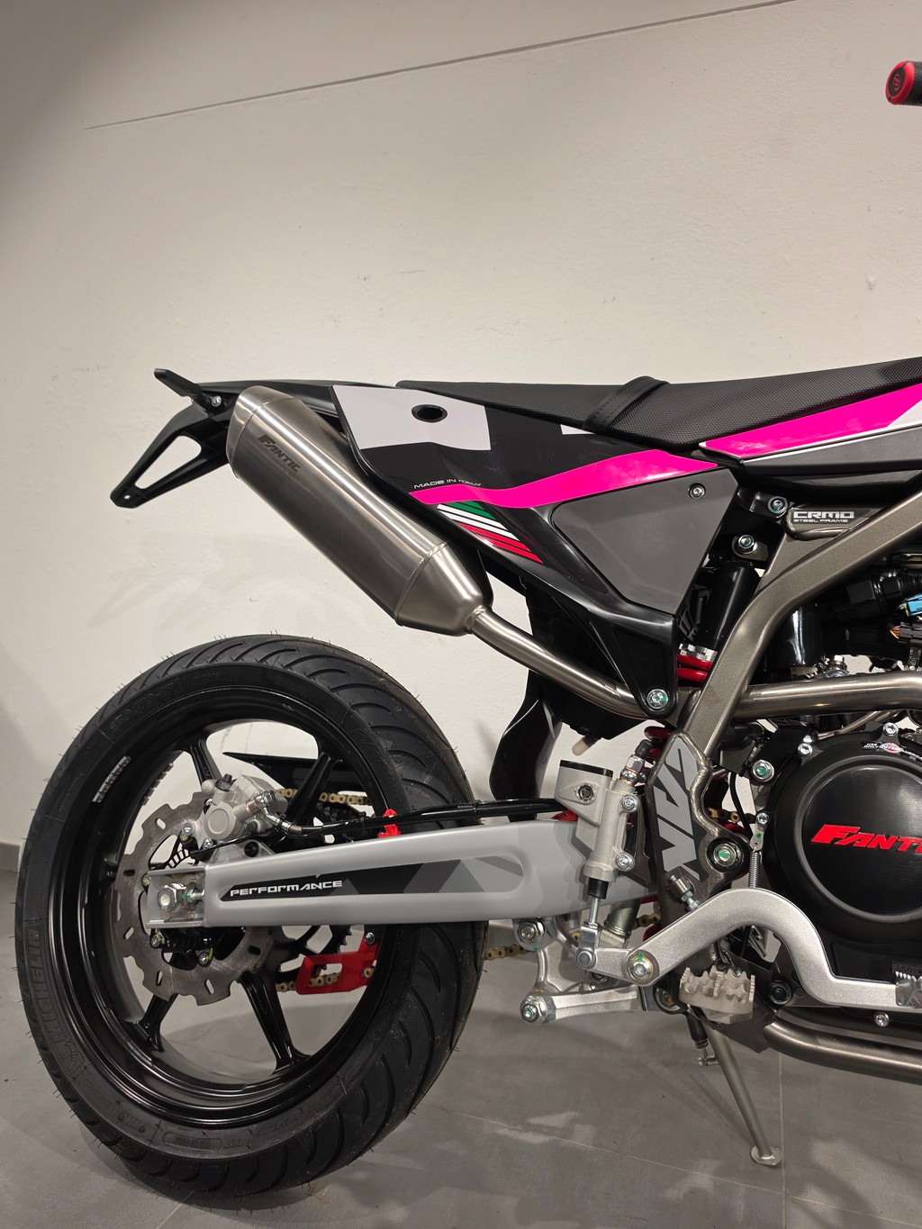 FANTIC XMF 125-image-11