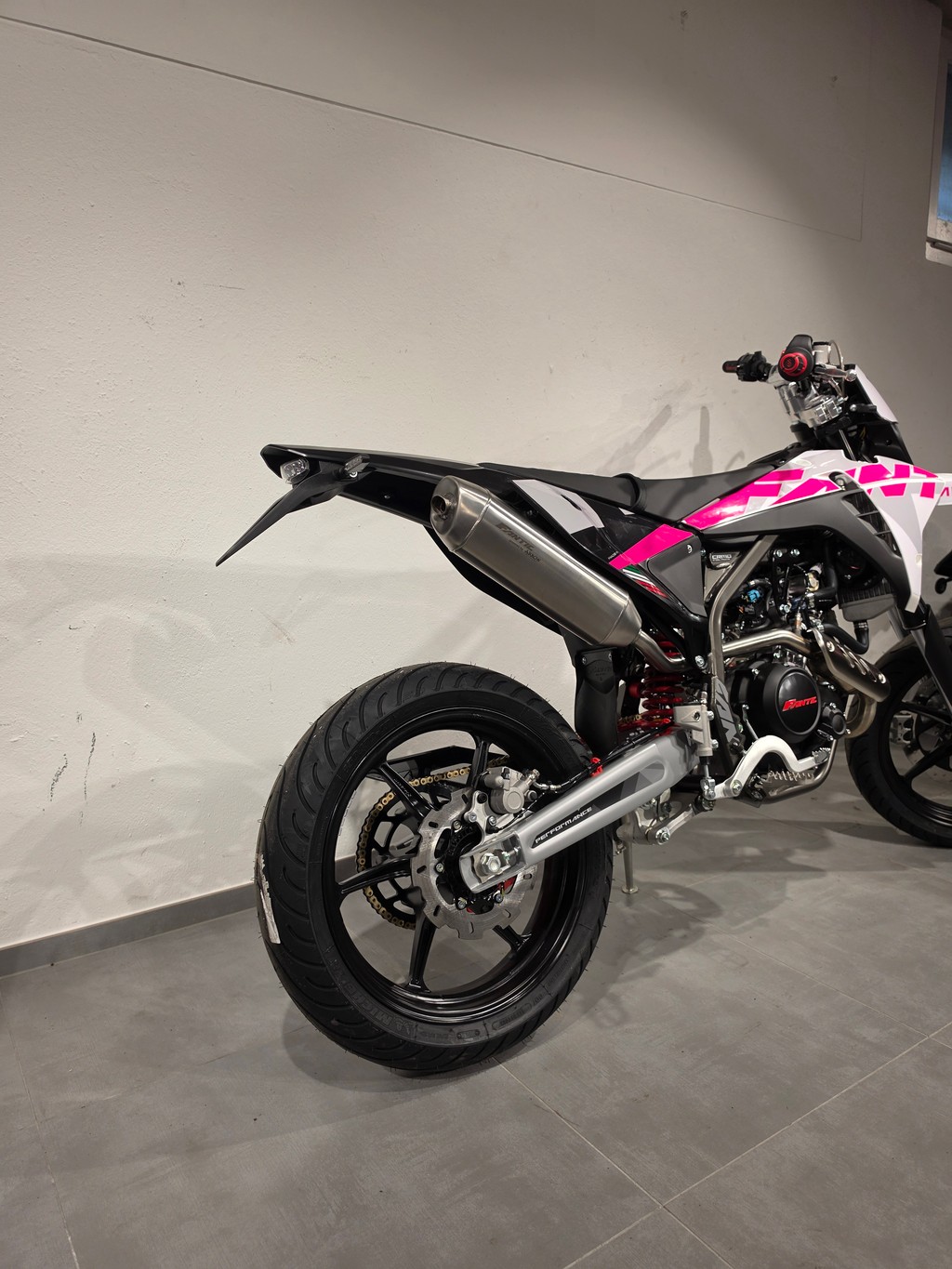 FANTIC XMF 125-image-4