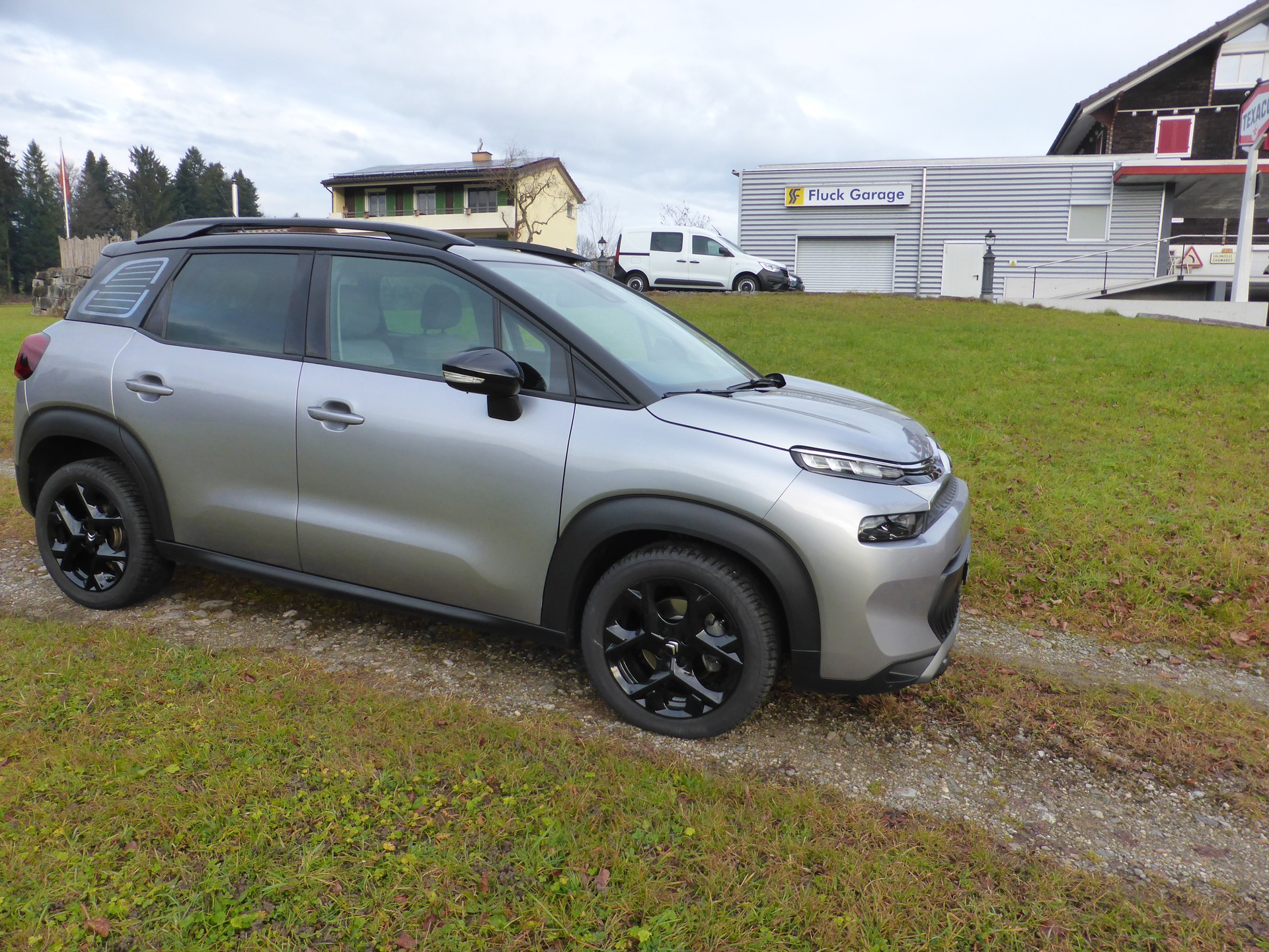 CITROEN C3 Aircross 1.2i PureTech Max EAT6-image-4