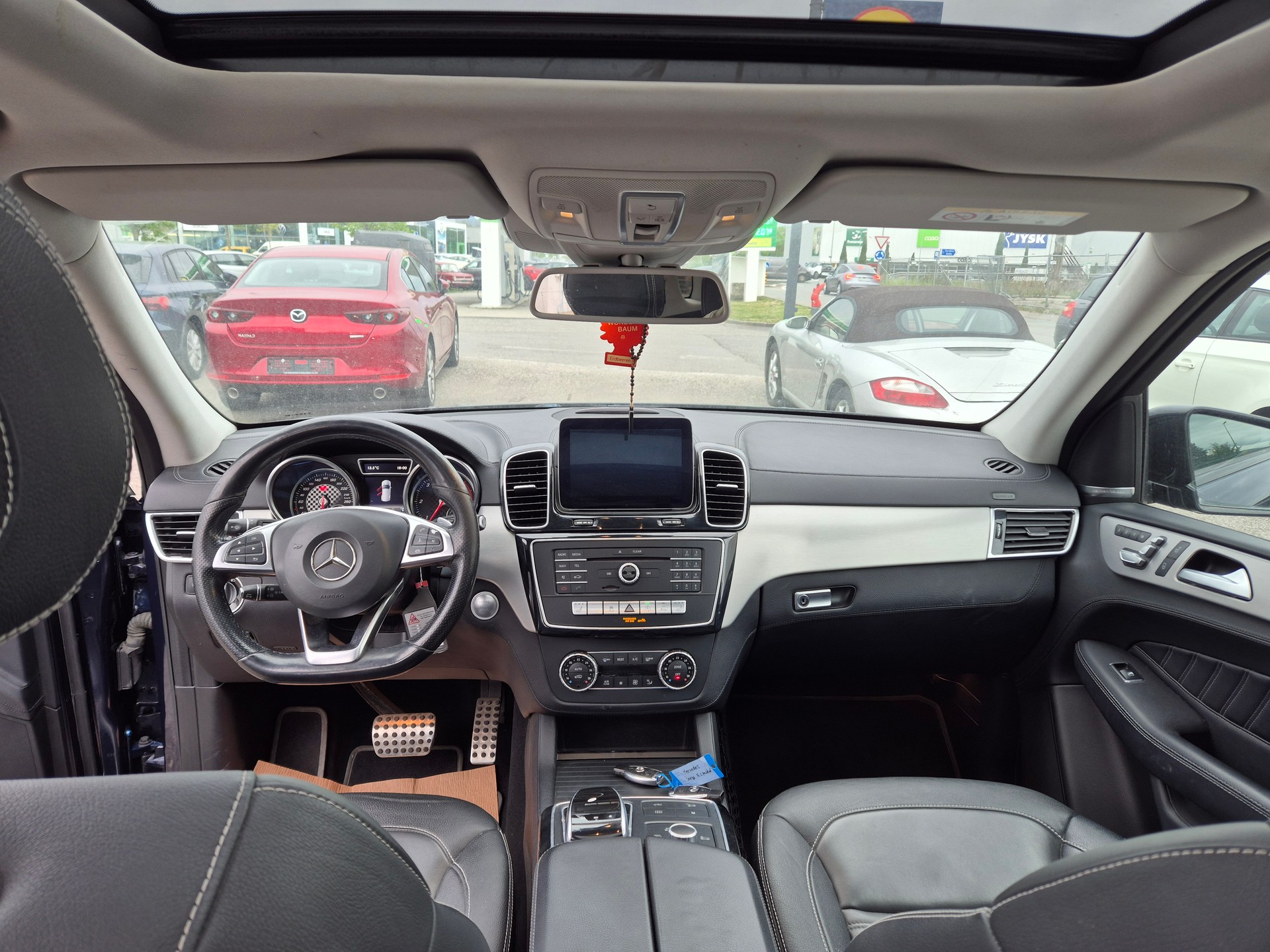 MERCEDES-BENZ GLE 350 d 4Matic 9G-Tronic-image-5