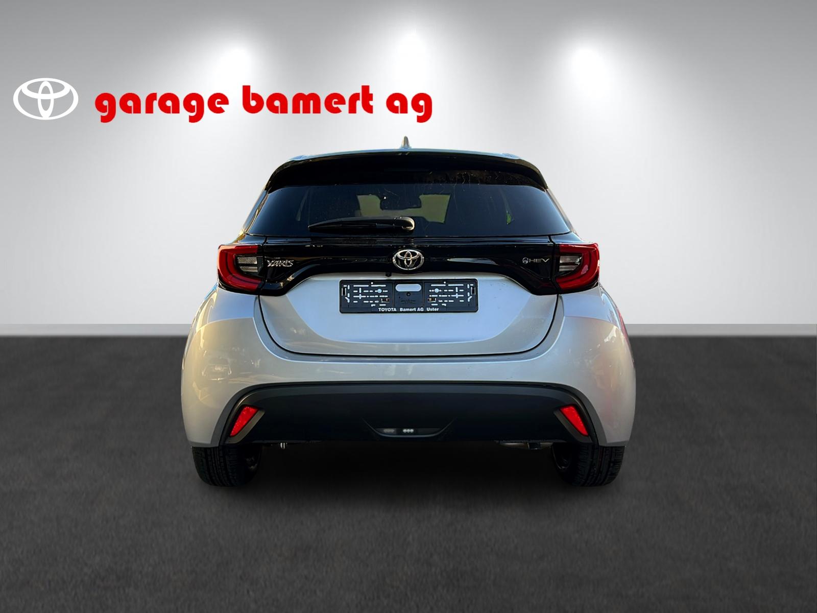 TOYOTA Yaris 1.5 VVT-i HSD Trend-image-4