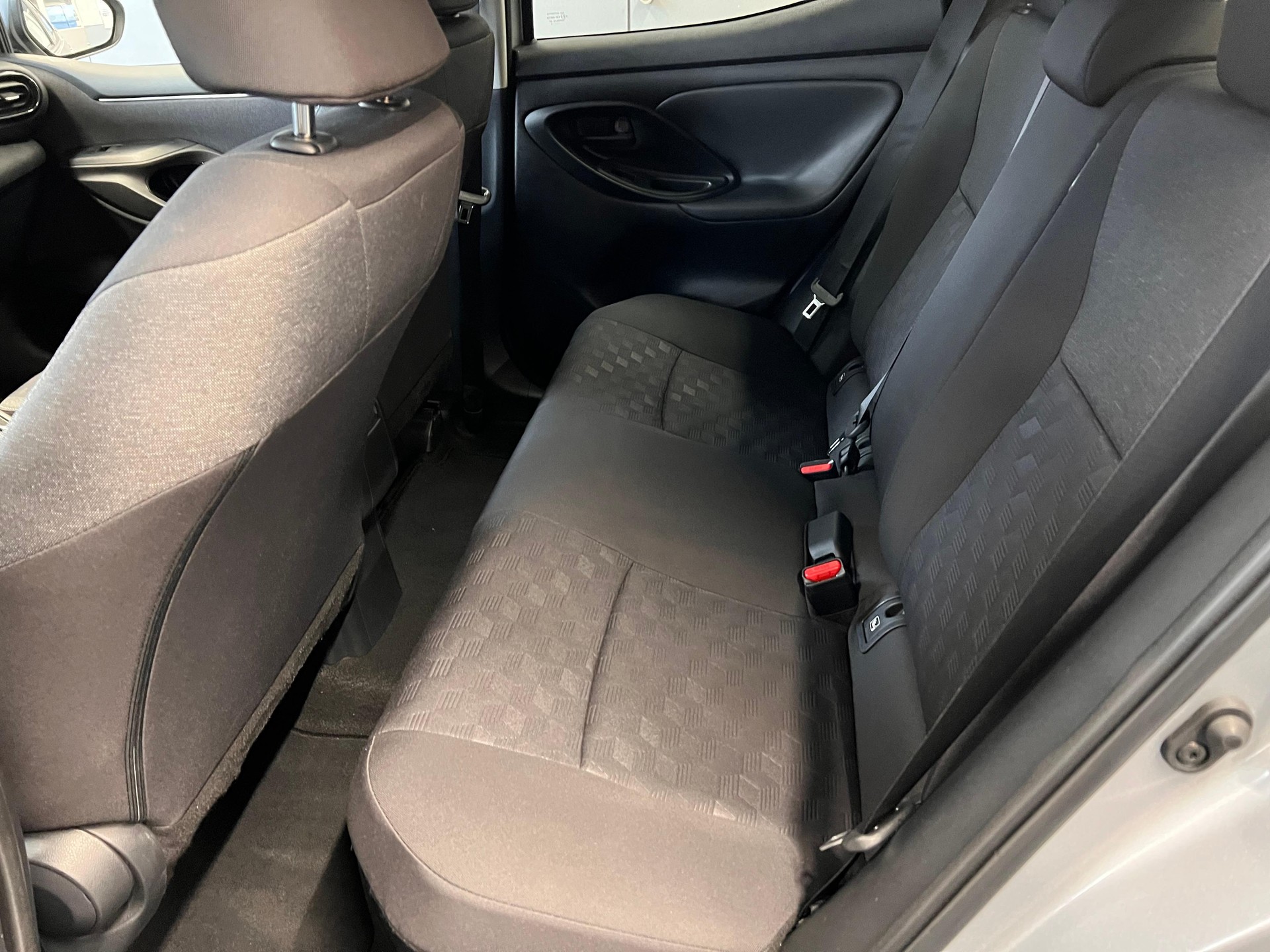 TOYOTA Yaris 1.5 VVT-i HSD Trend-image-10