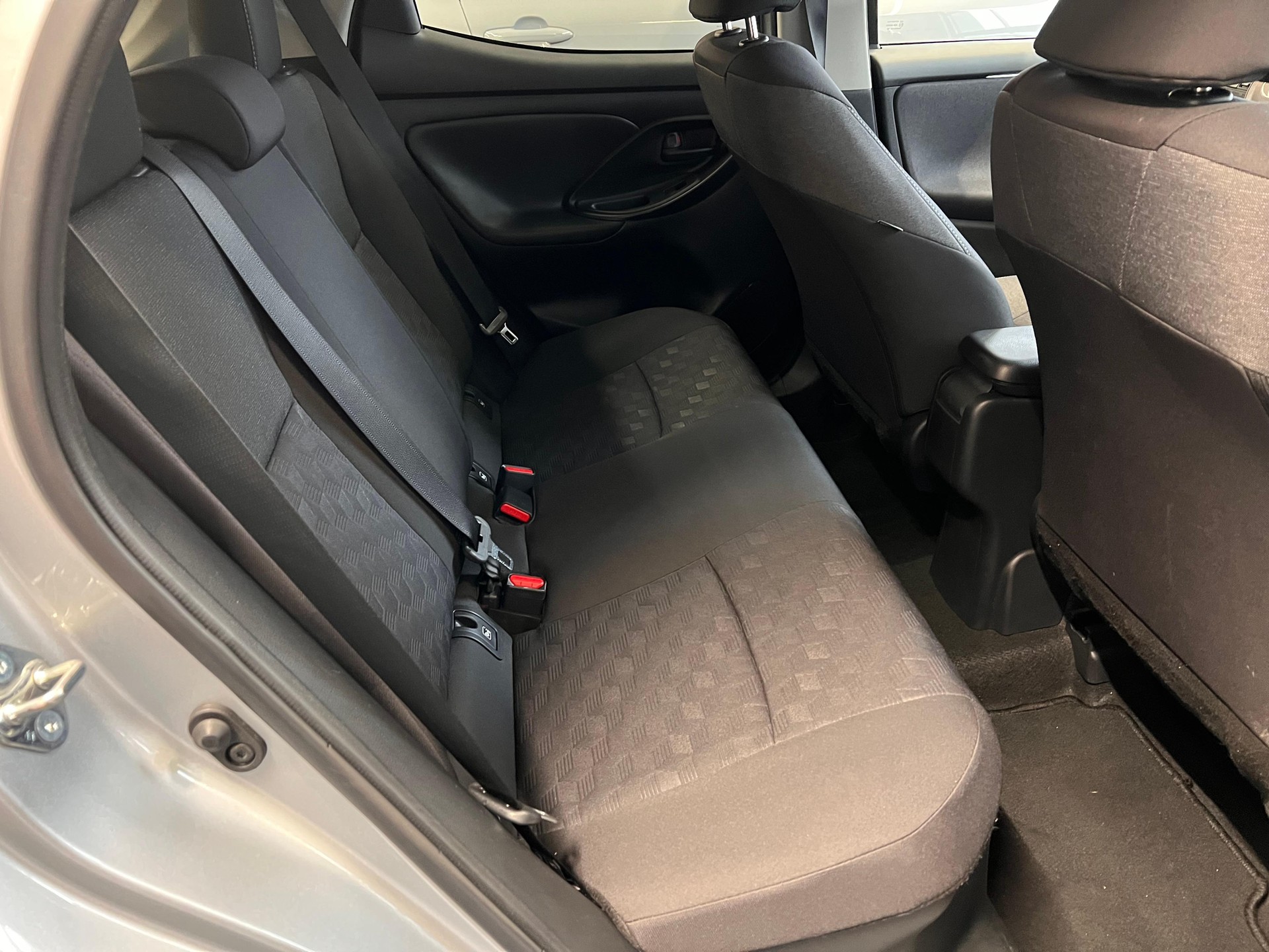 TOYOTA Yaris 1.5 VVT-i HSD Trend-image-11