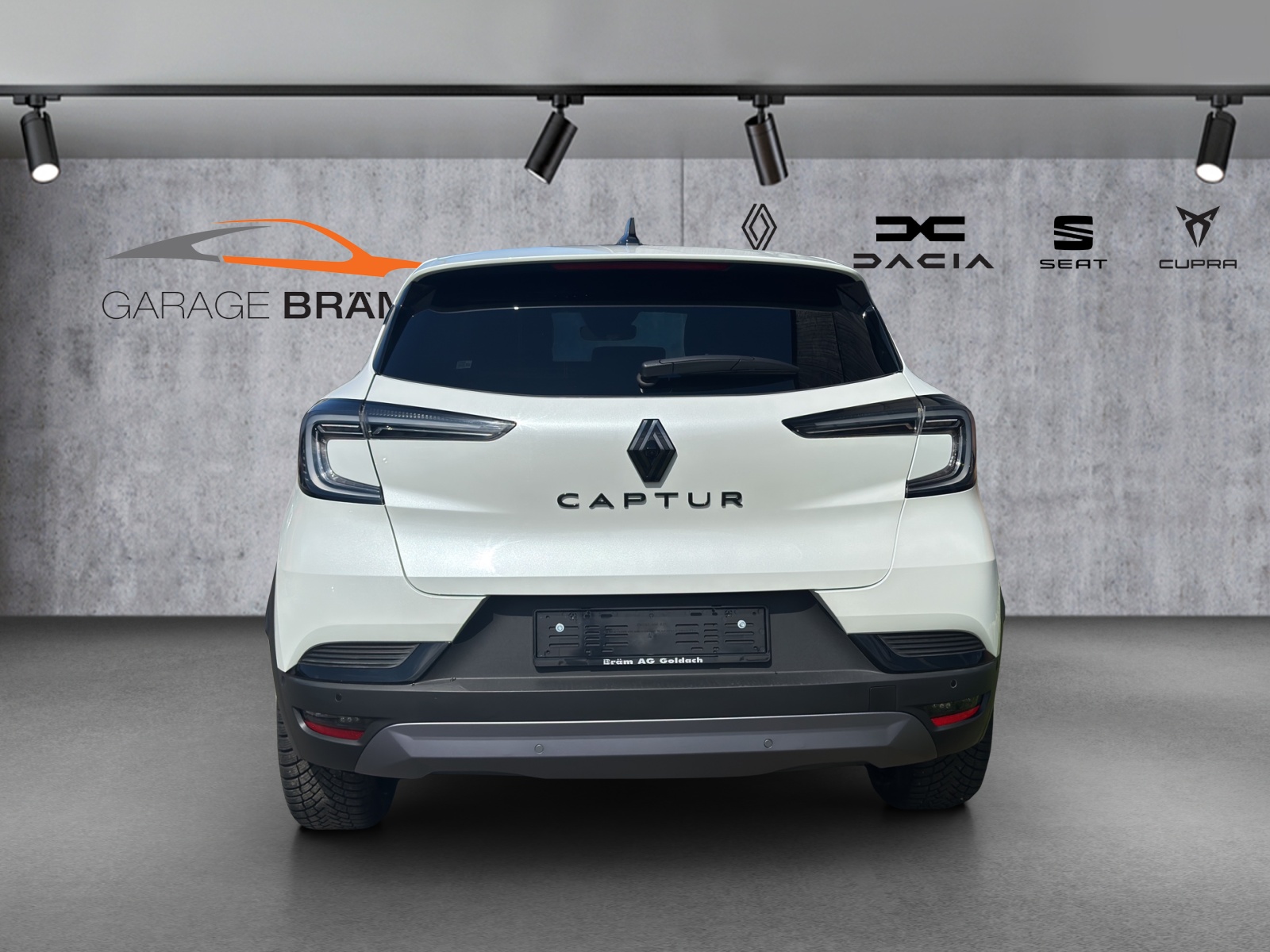 RENAULT Captur 1.3 TCe Esprit Alpine EDC-image-4