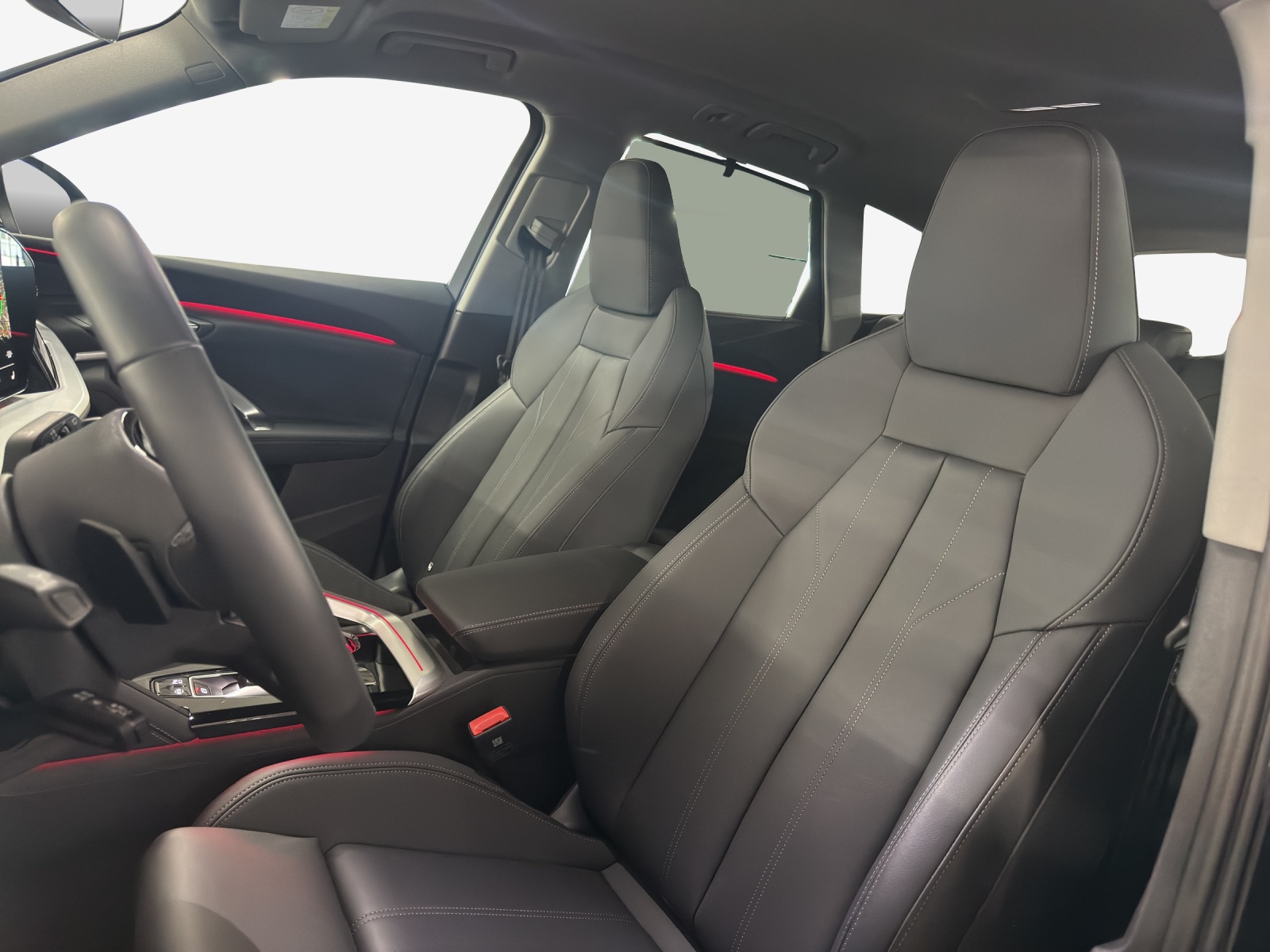 AUDI Q5 TFSI quatto 150 kW S-tronic-image-12