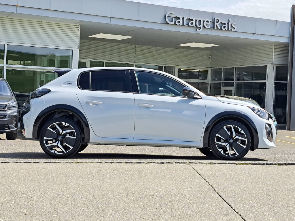 PEUGEOT 208 1.2 Hybrid 145cv GT-image-1
