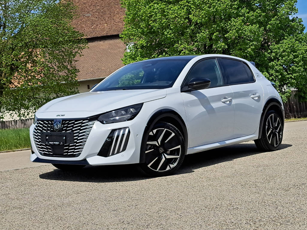 PEUGEOT 208 1.2 Hybrid 145cv GT-image-0