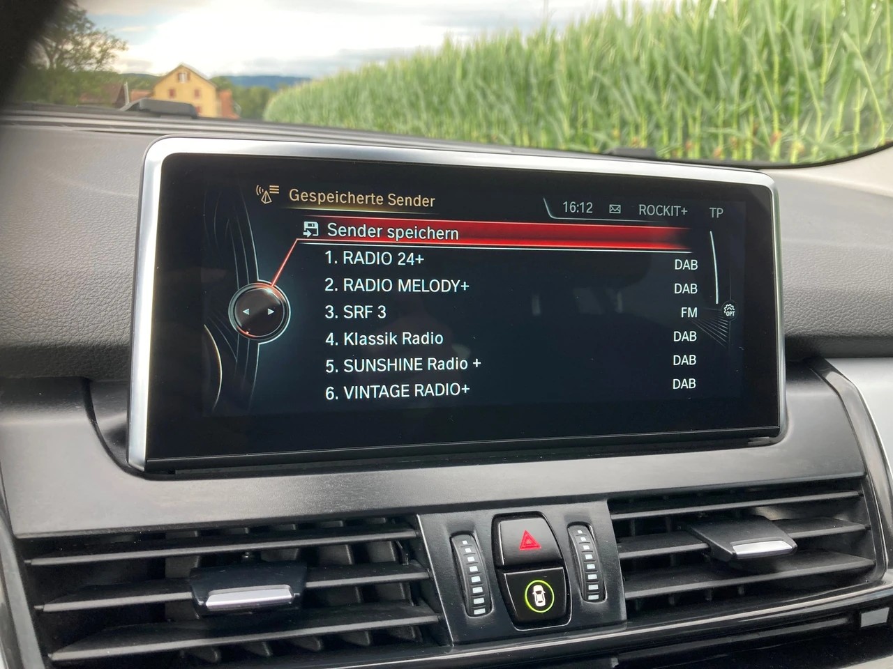 BMW 218d Gran Tourer Steptronic-image-12