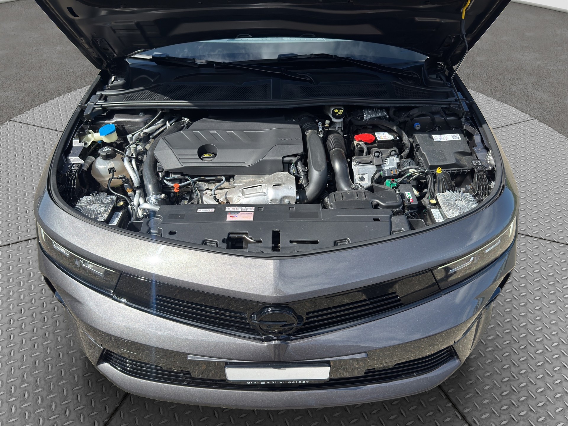 OPEL Astra Sports Tourer 1.6 PHEV Turbo GS A-image-18