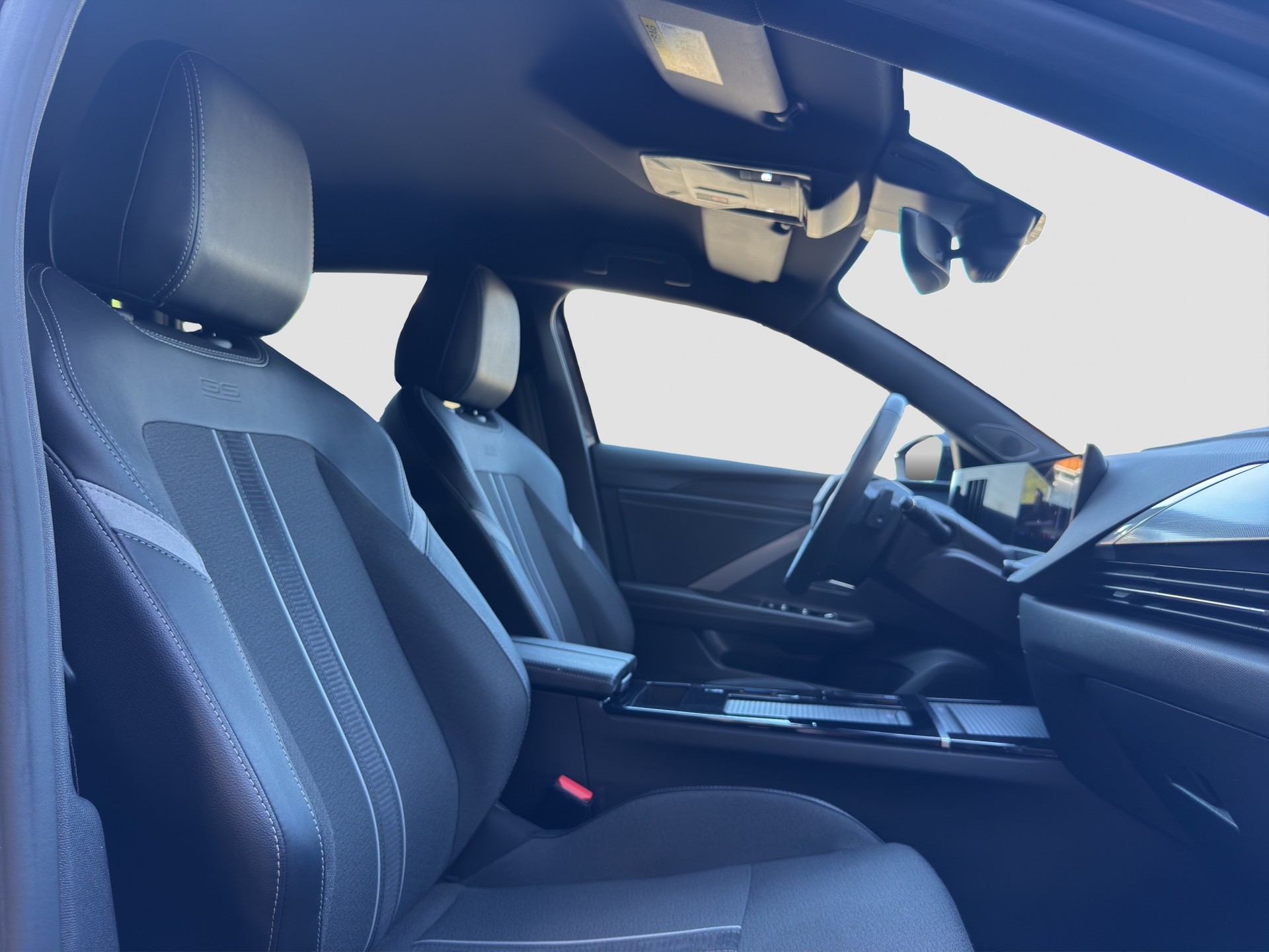 OPEL Astra Sports Tourer 1.6 PHEV Turbo GS A-image-9