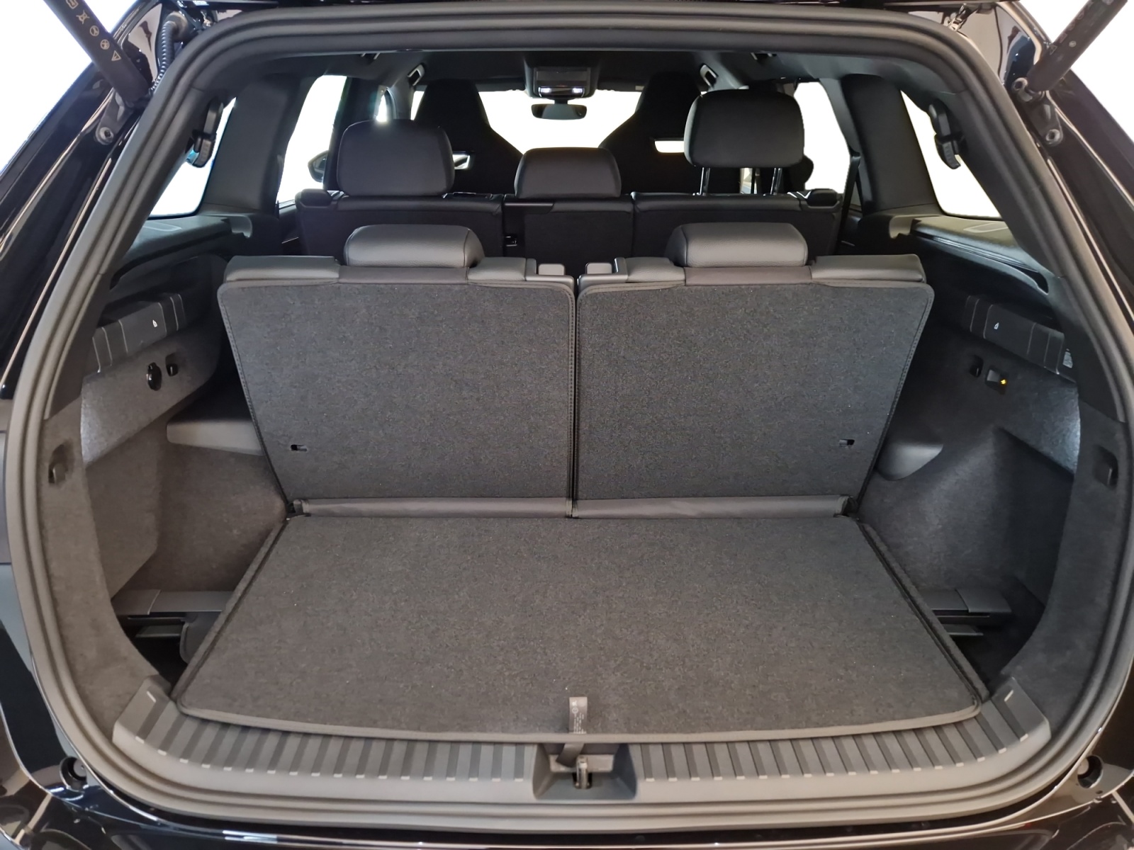 SKODA Kodiaq 2.0 TSI RS 4x4-image-12