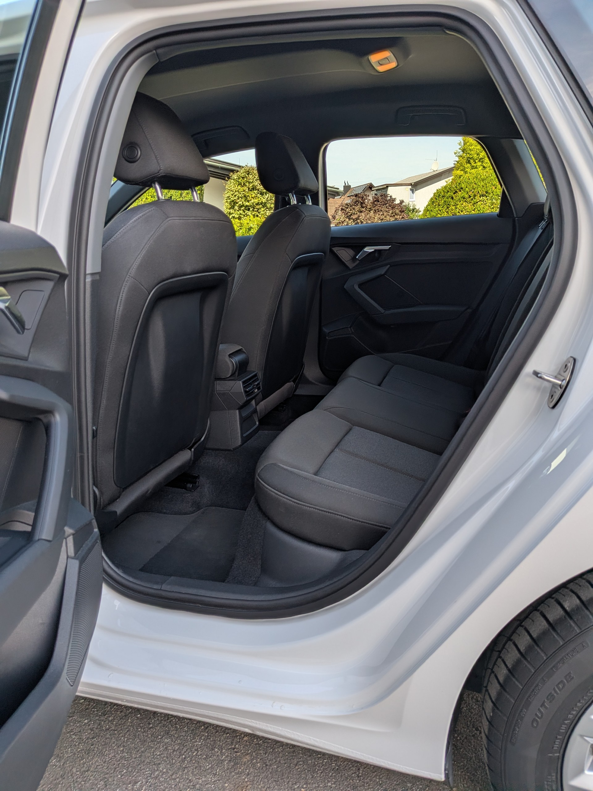 AUDI A3 SB 35 TFSI Attraction S-Tronic-image-8