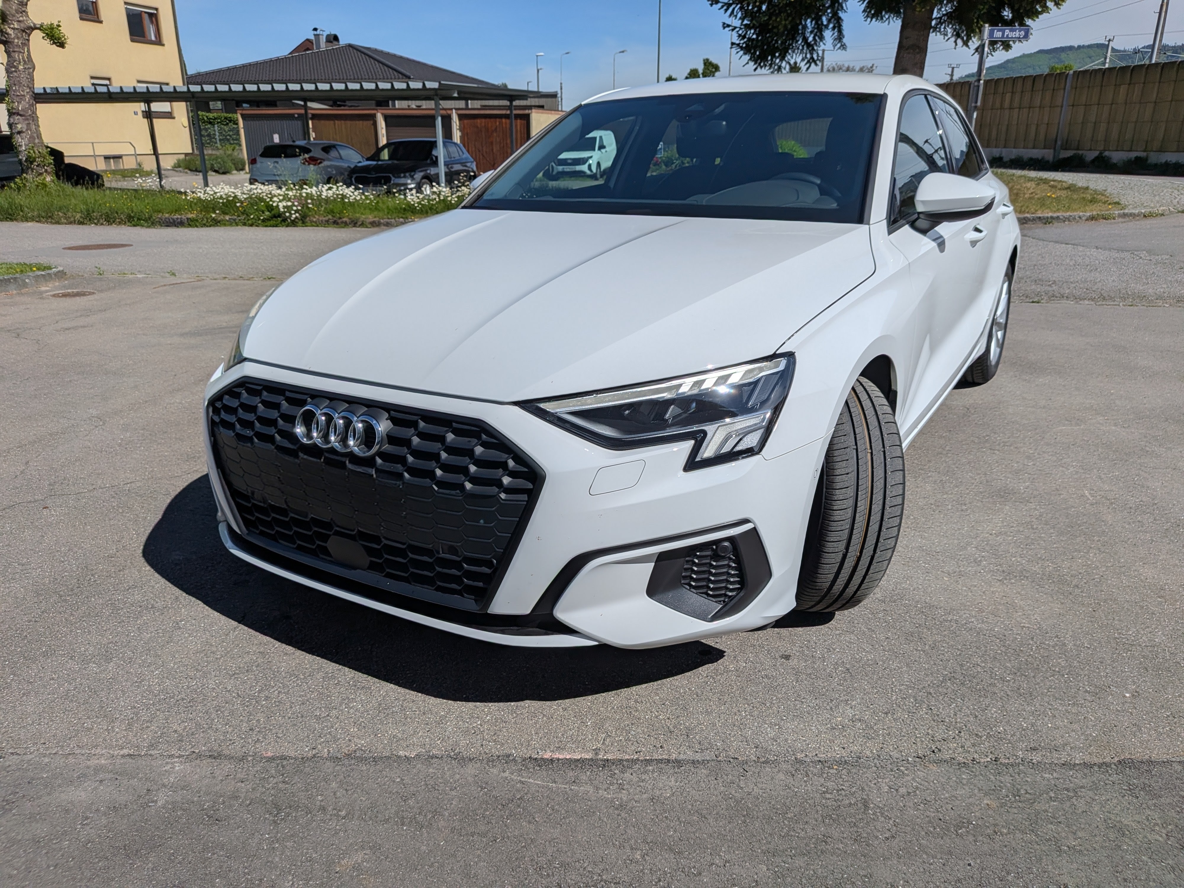 Car photo