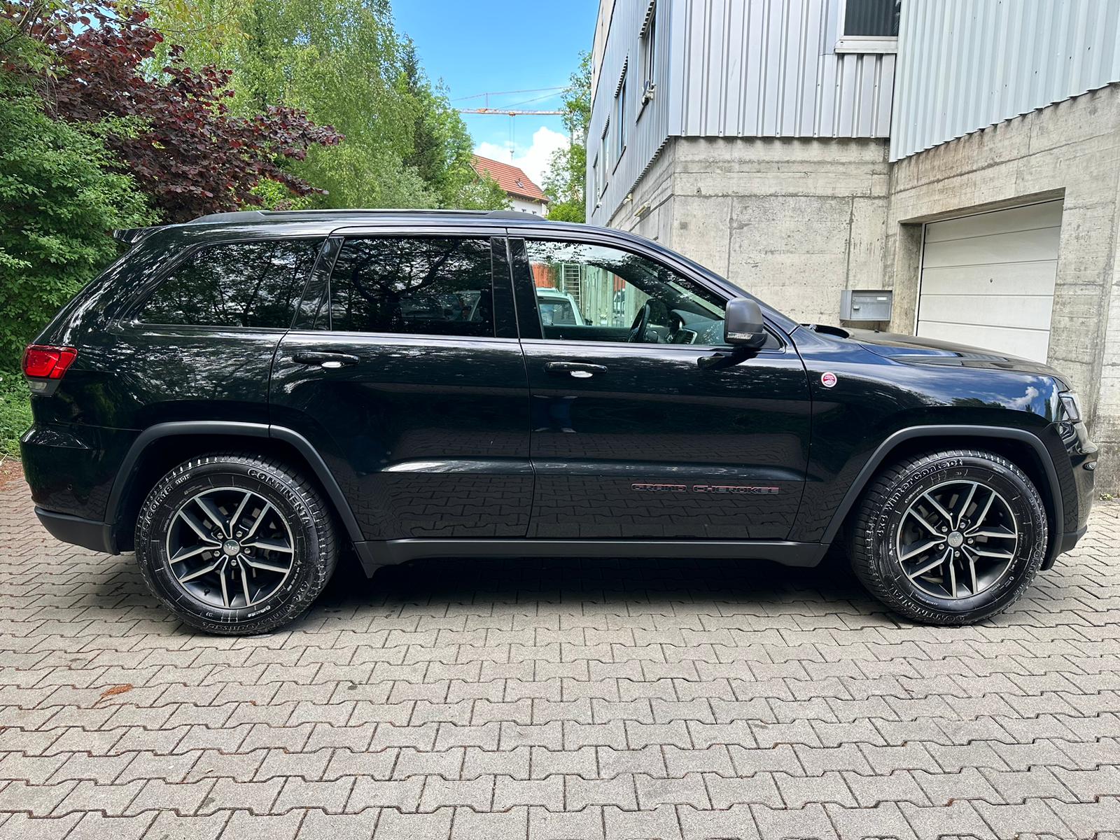 JEEP Grand Cherokee 3.0 CRD Trailhawk Automatic-image-5