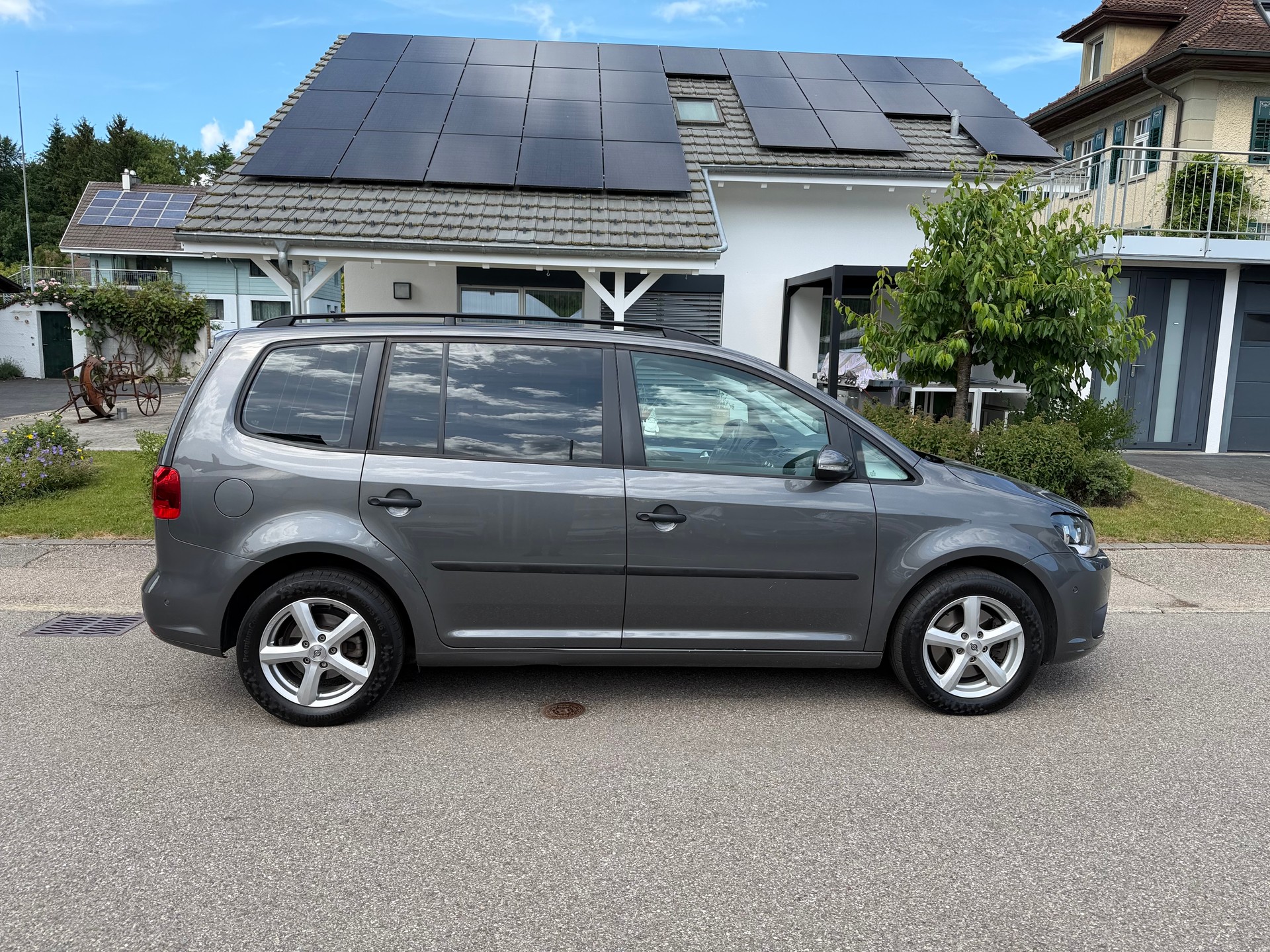 VW Touran 1.4 TSI Trendline-image-4