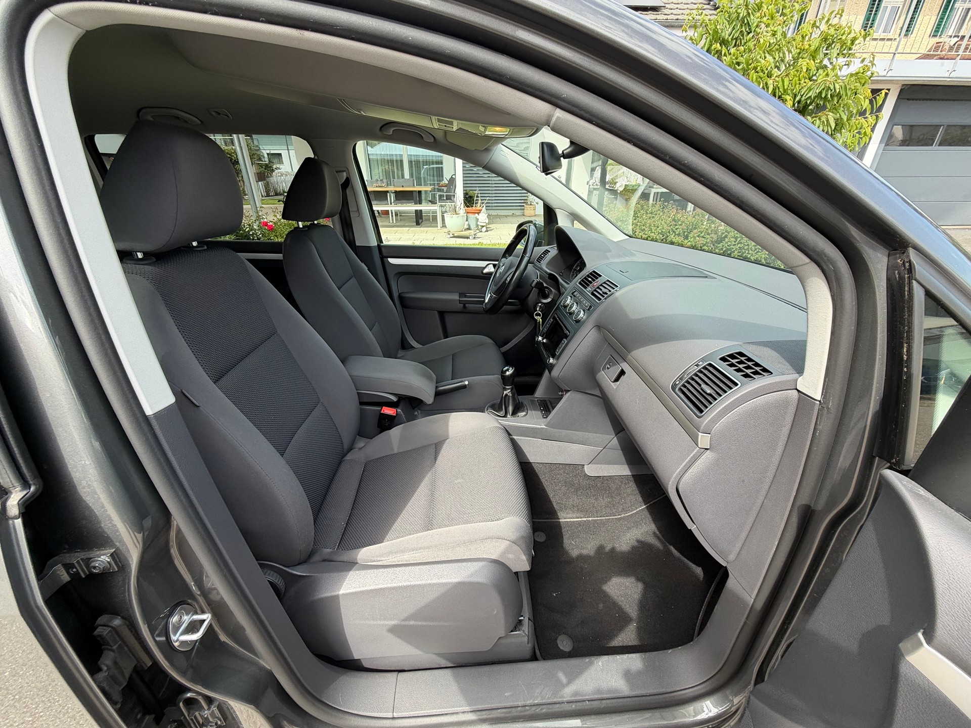 VW Touran 1.4 TSI Trendline-image-9