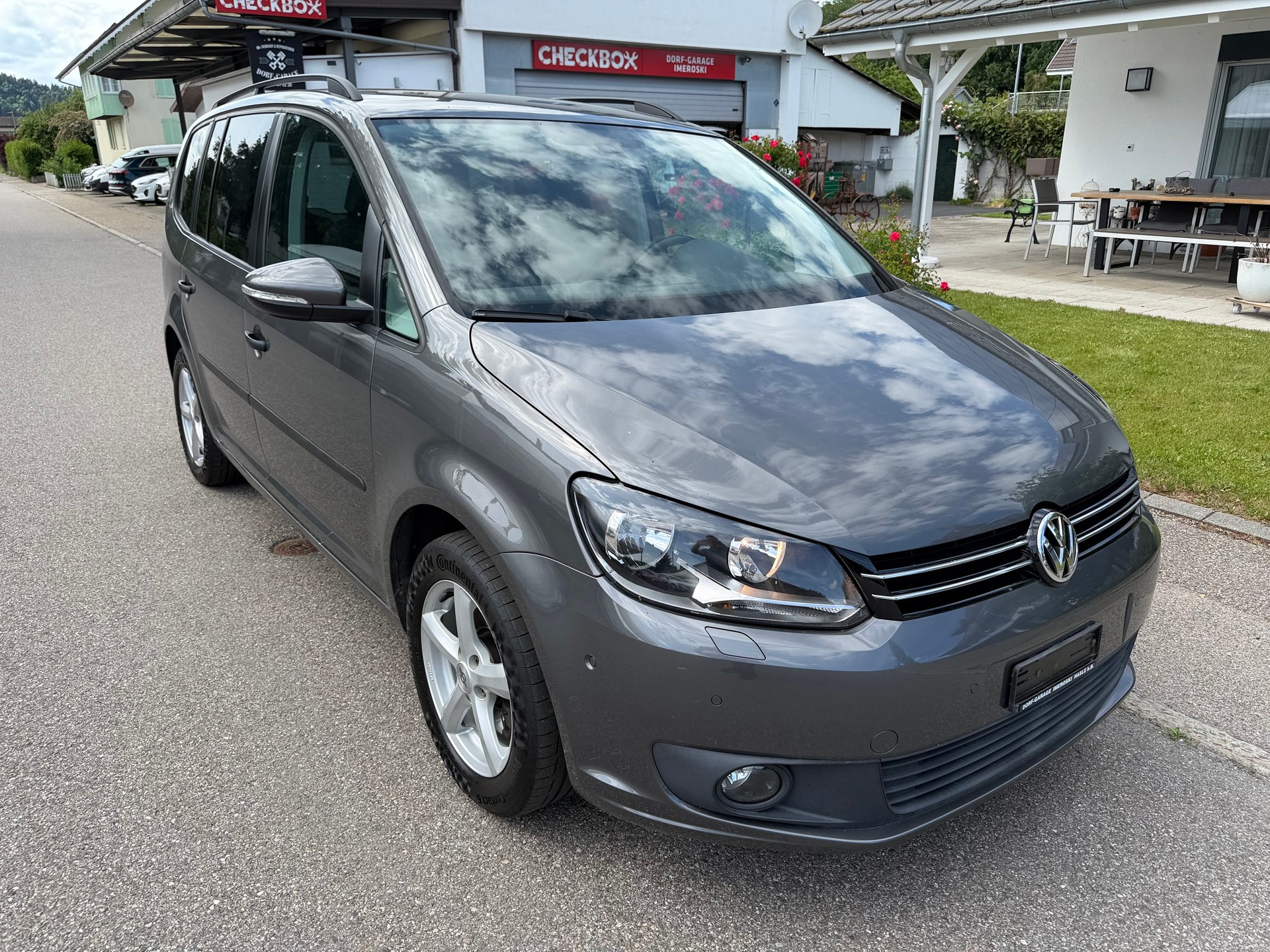 VW Touran 1.4 TSI Trendline-image-1