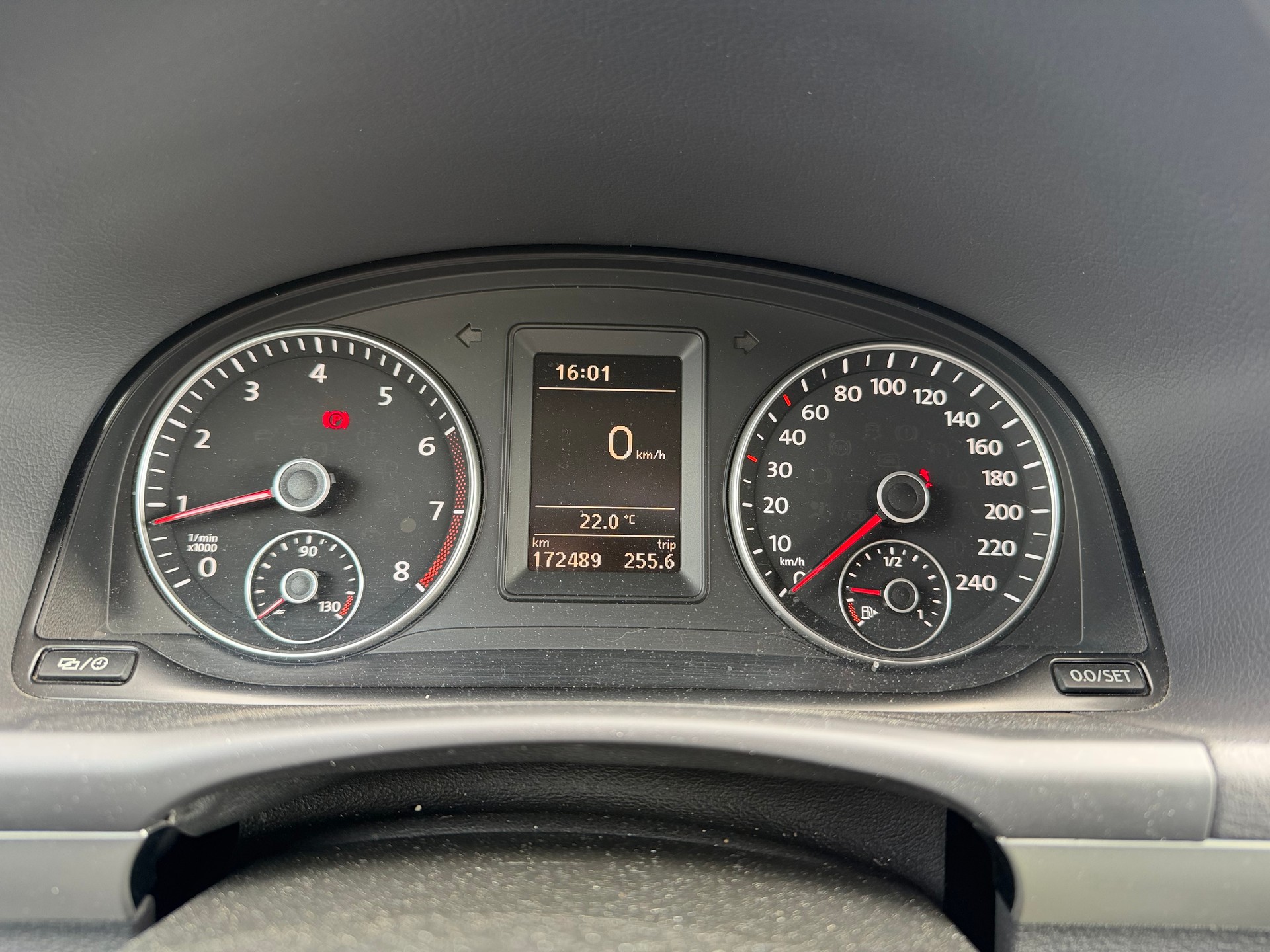 VW Touran 1.4 TSI Trendline-image-12