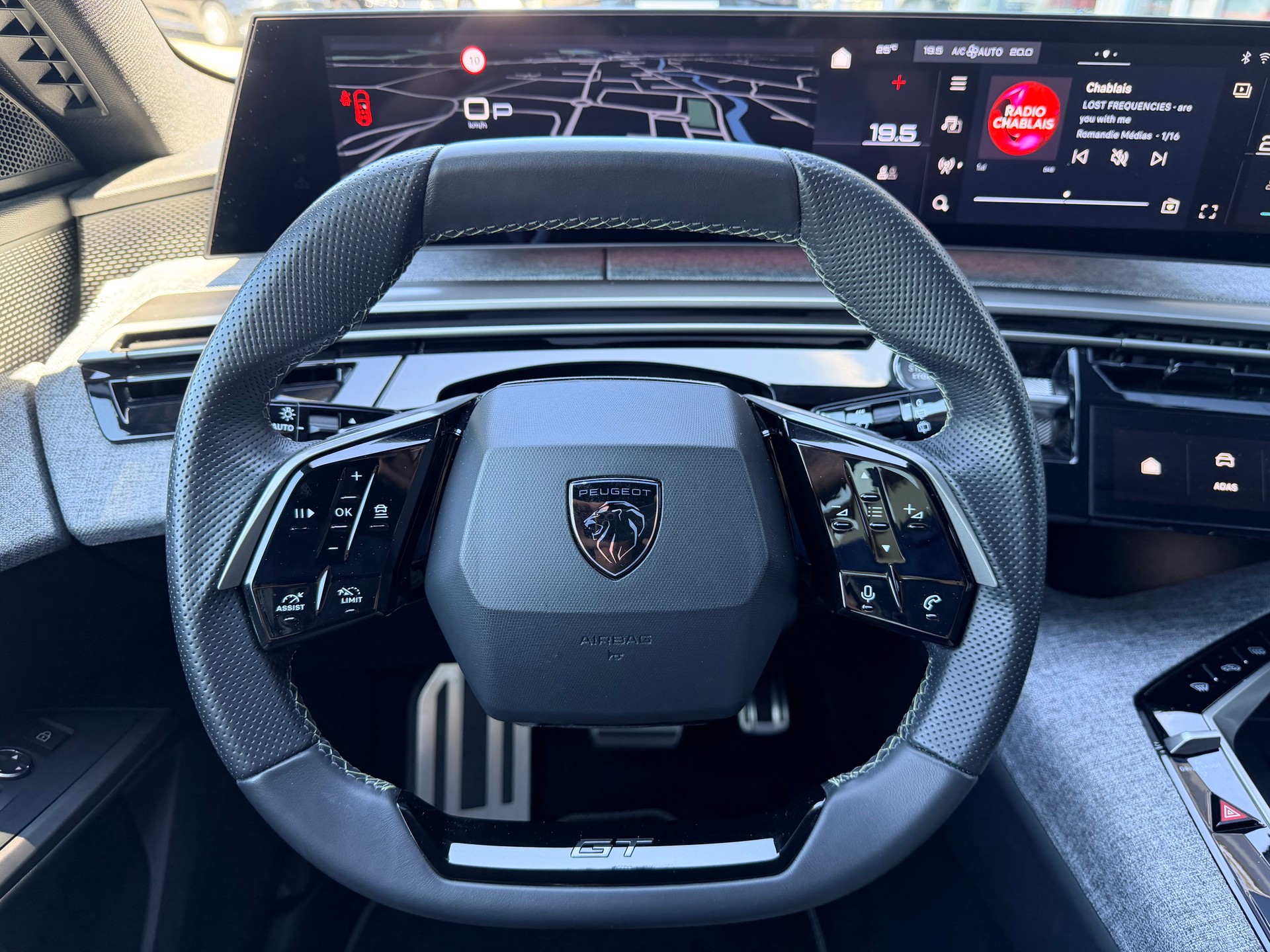 PEUGEOT 5008 145 Hybrid e-DCS6 GT-image-17