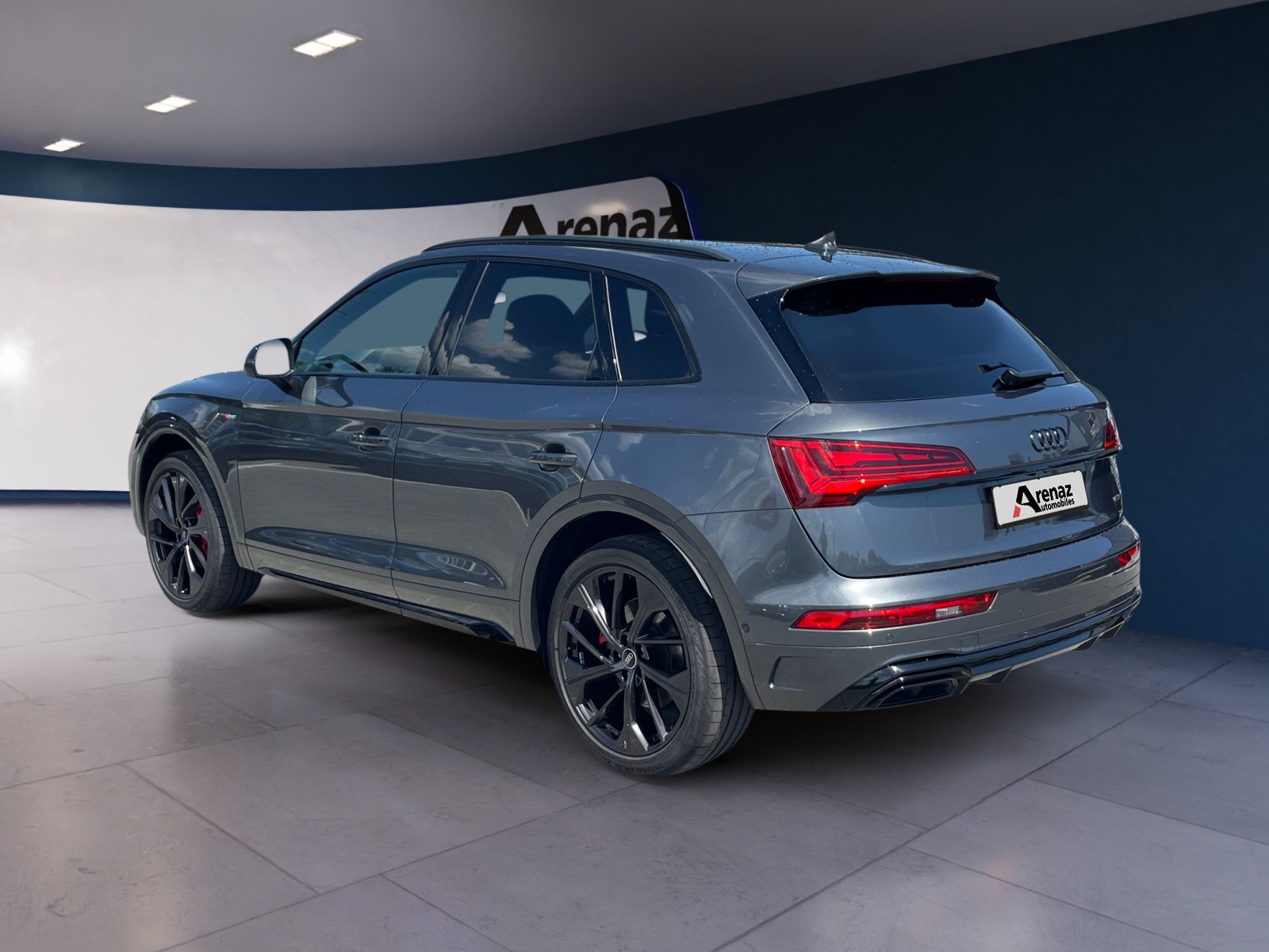 AUDI Q5 40 TDI S-line quattro S-tronic-image-2