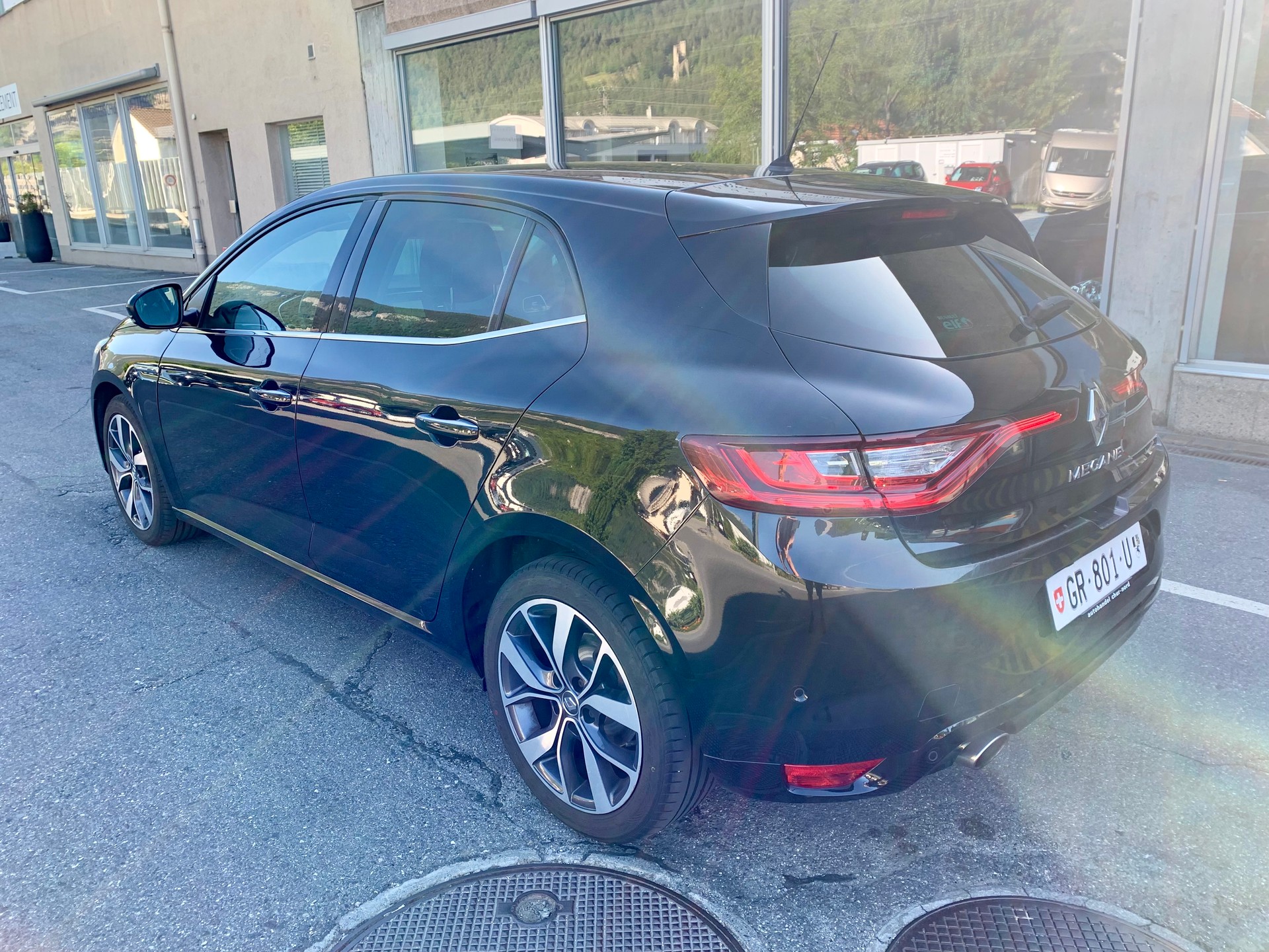 RENAULT Mégane 1.2 16V T Bose-image-5